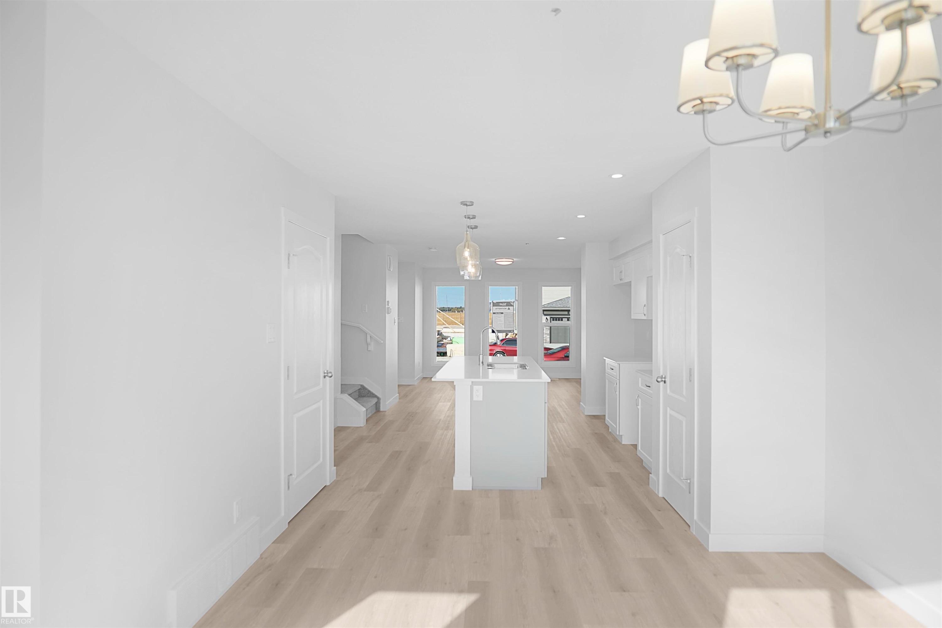 21027 25 Avenue, Edmonton, AB - Indoor Photo Showing Other Room