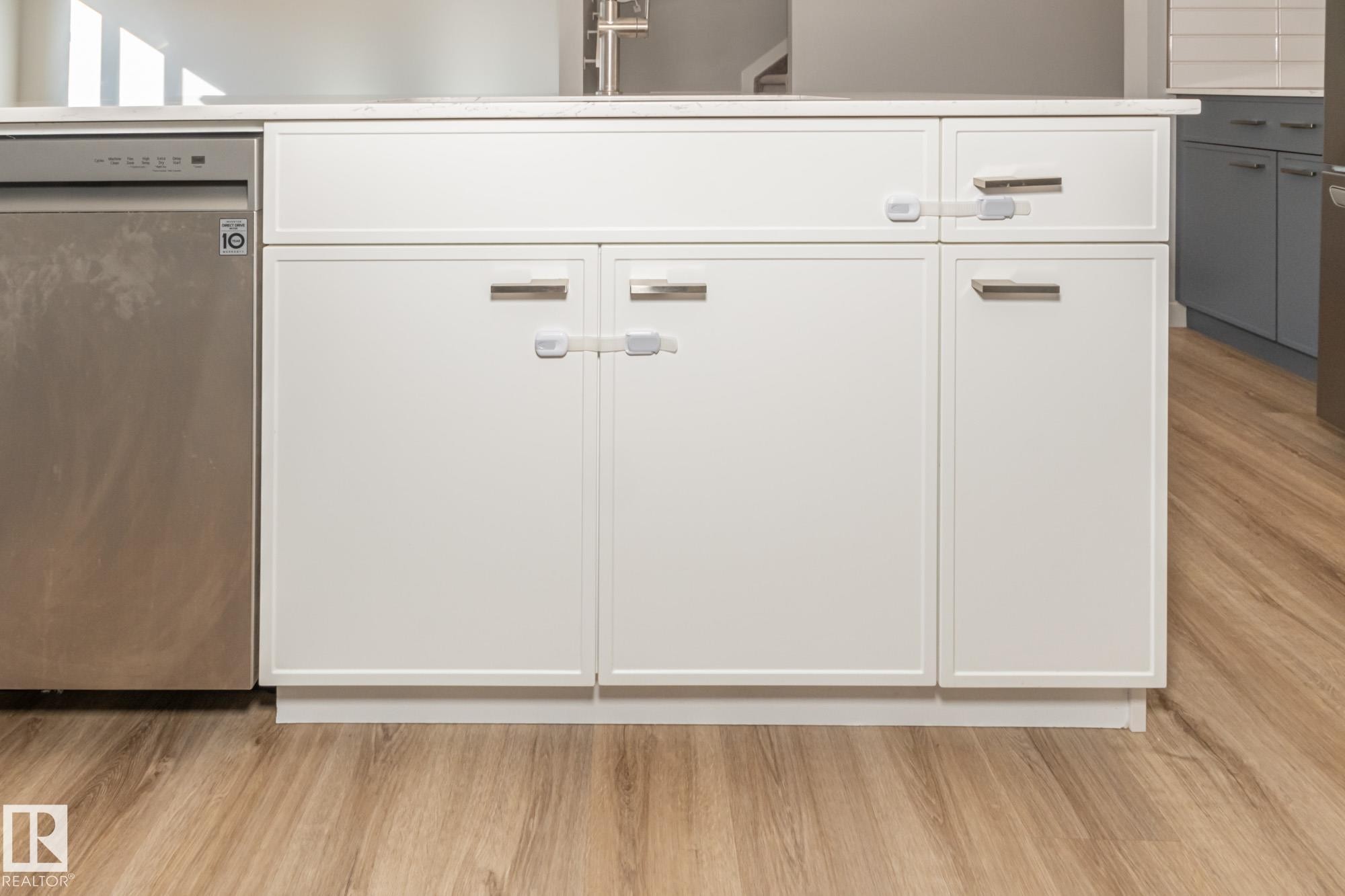 103 Garneau Gate, Spruce Grove, AB - Indoor Photo Showing Other Room