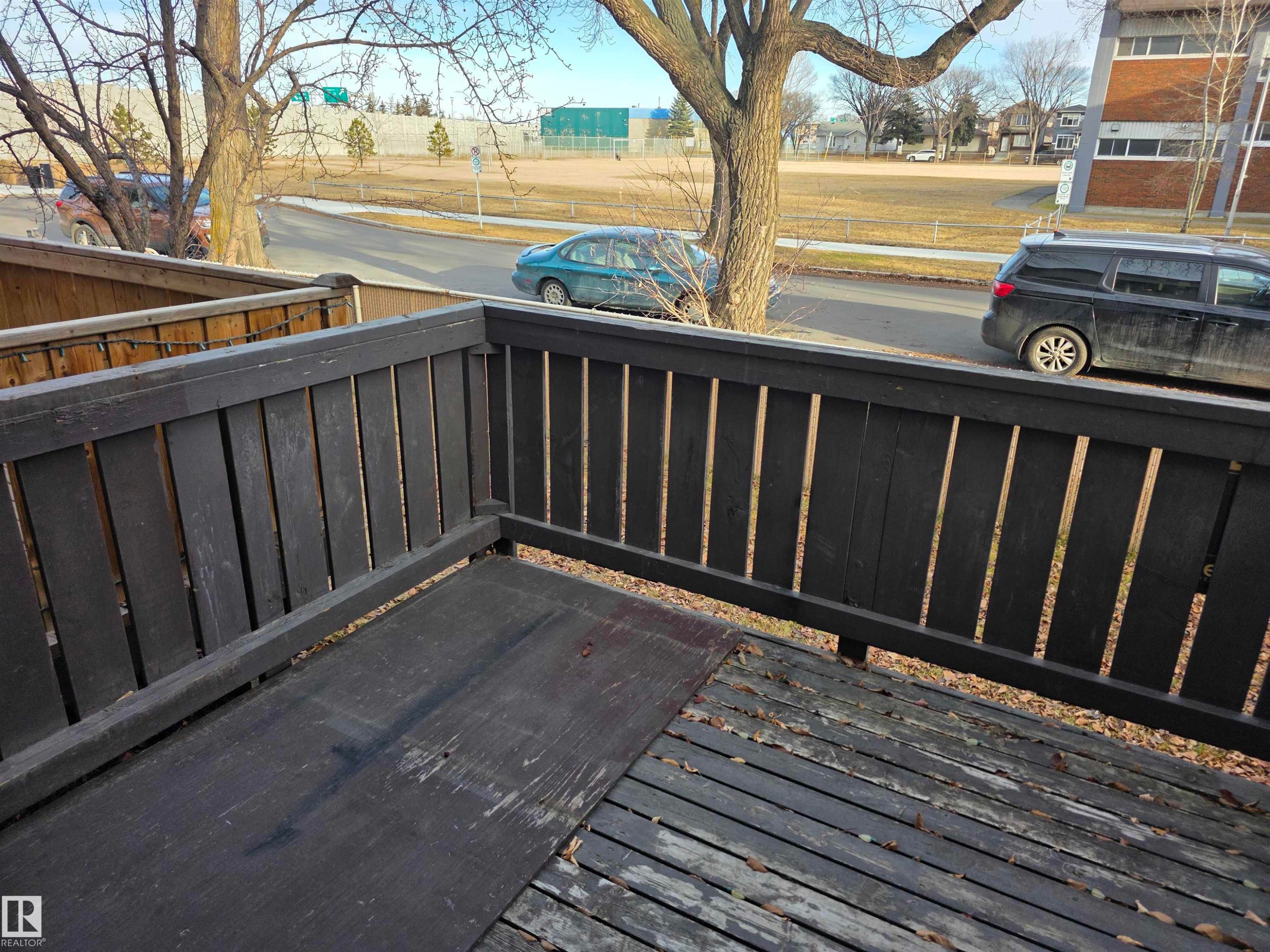 View of deck - Edmonton, AB - Outdoor