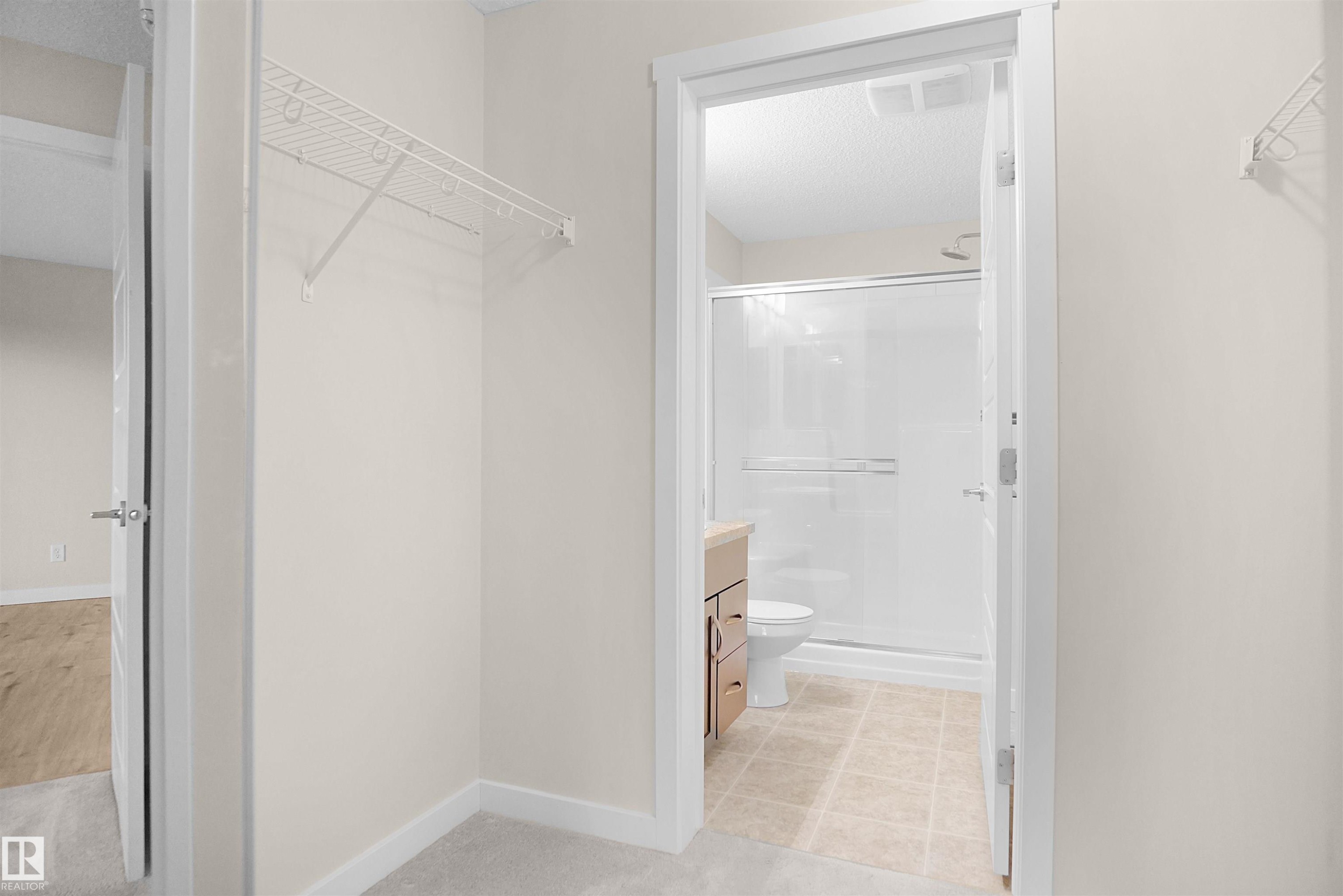 335 6076 Schonsee Way, Edmonton, AB - Indoor Photo Showing Bathroom