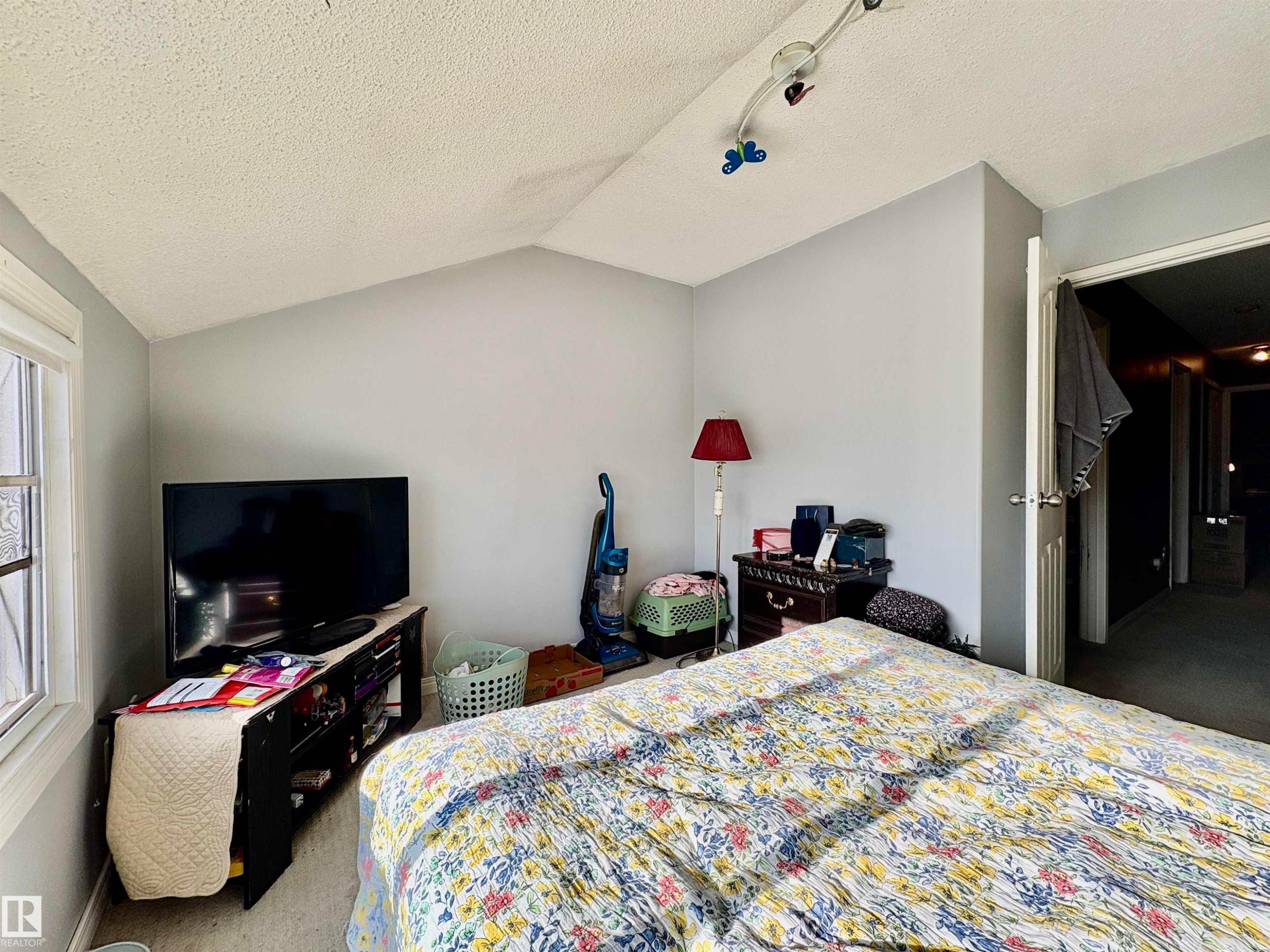 161 Lancaster Terrace, Edmonton, AB - Indoor Photo Showing Bedroom