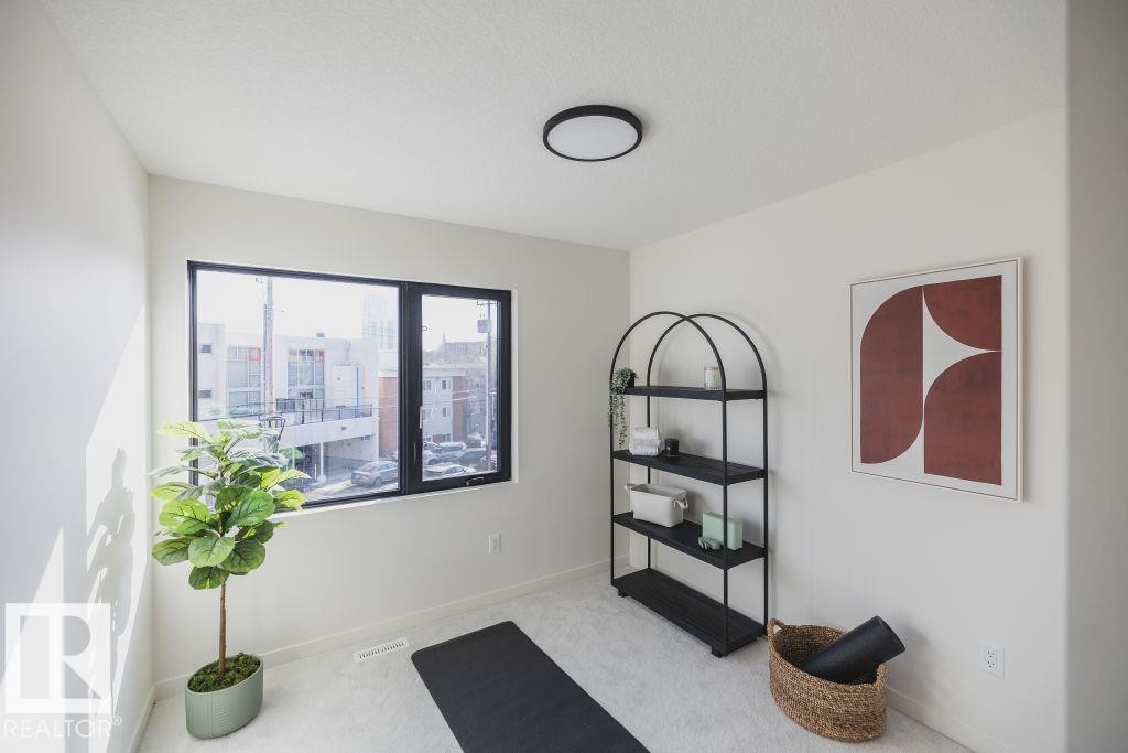 4 10327 Wadhurst Road, Edmonton, AB - Indoor Photo Showing Other Room