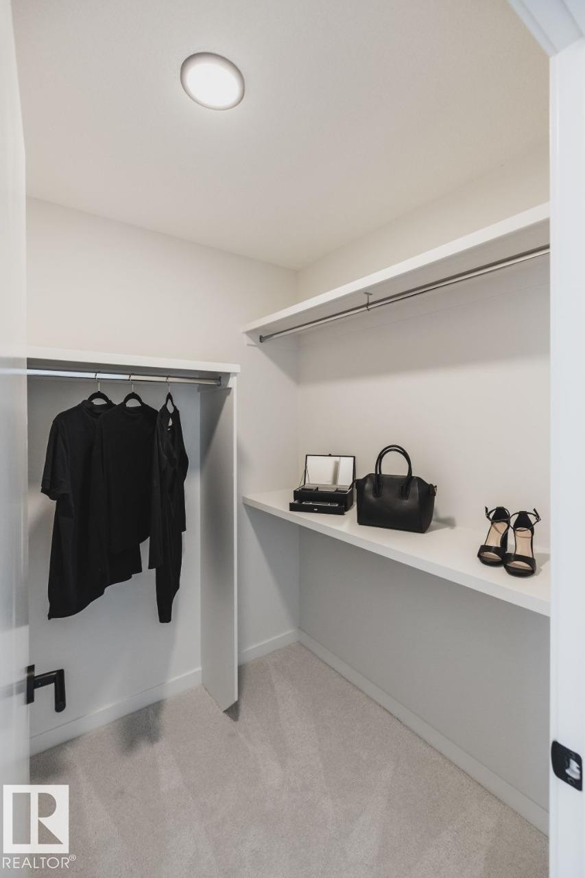 4 10327 Wadhurst Road, Edmonton, AB - Indoor With Storage