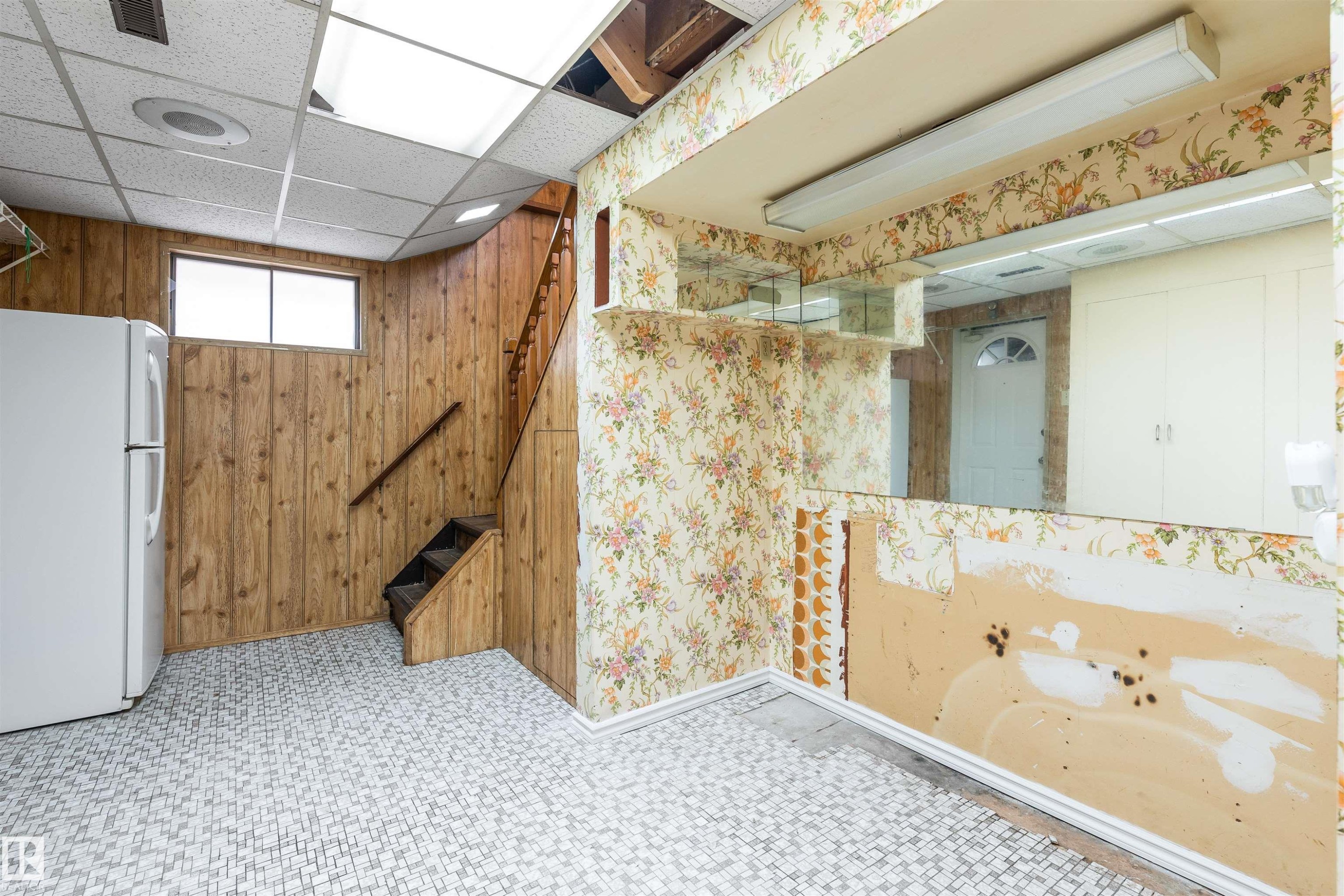 52 Belmont Drive, St. Albert, AB - Indoor Photo Showing Other Room