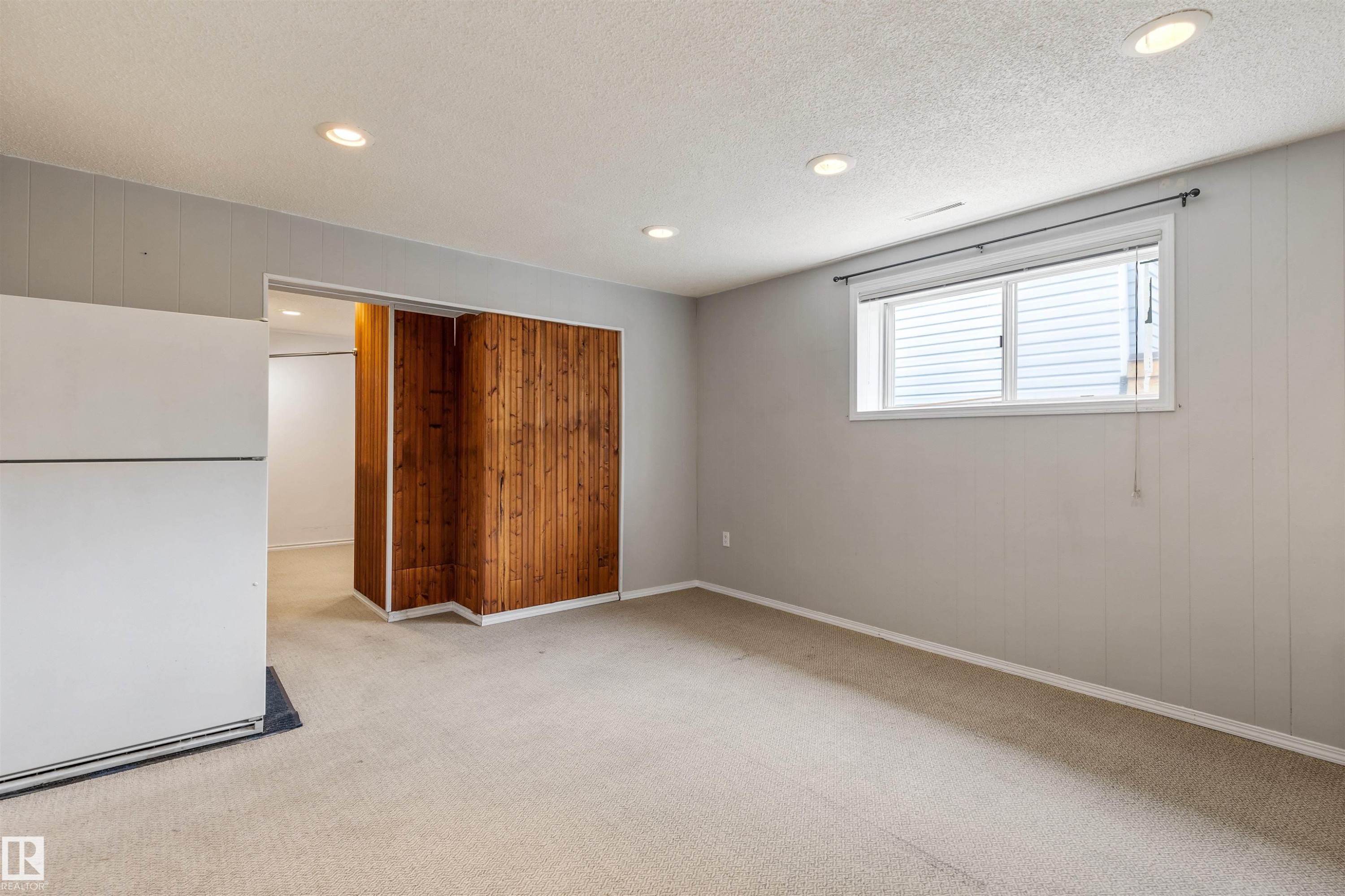 52 Belmont Drive, St. Albert, AB - Indoor Photo Showing Other Room