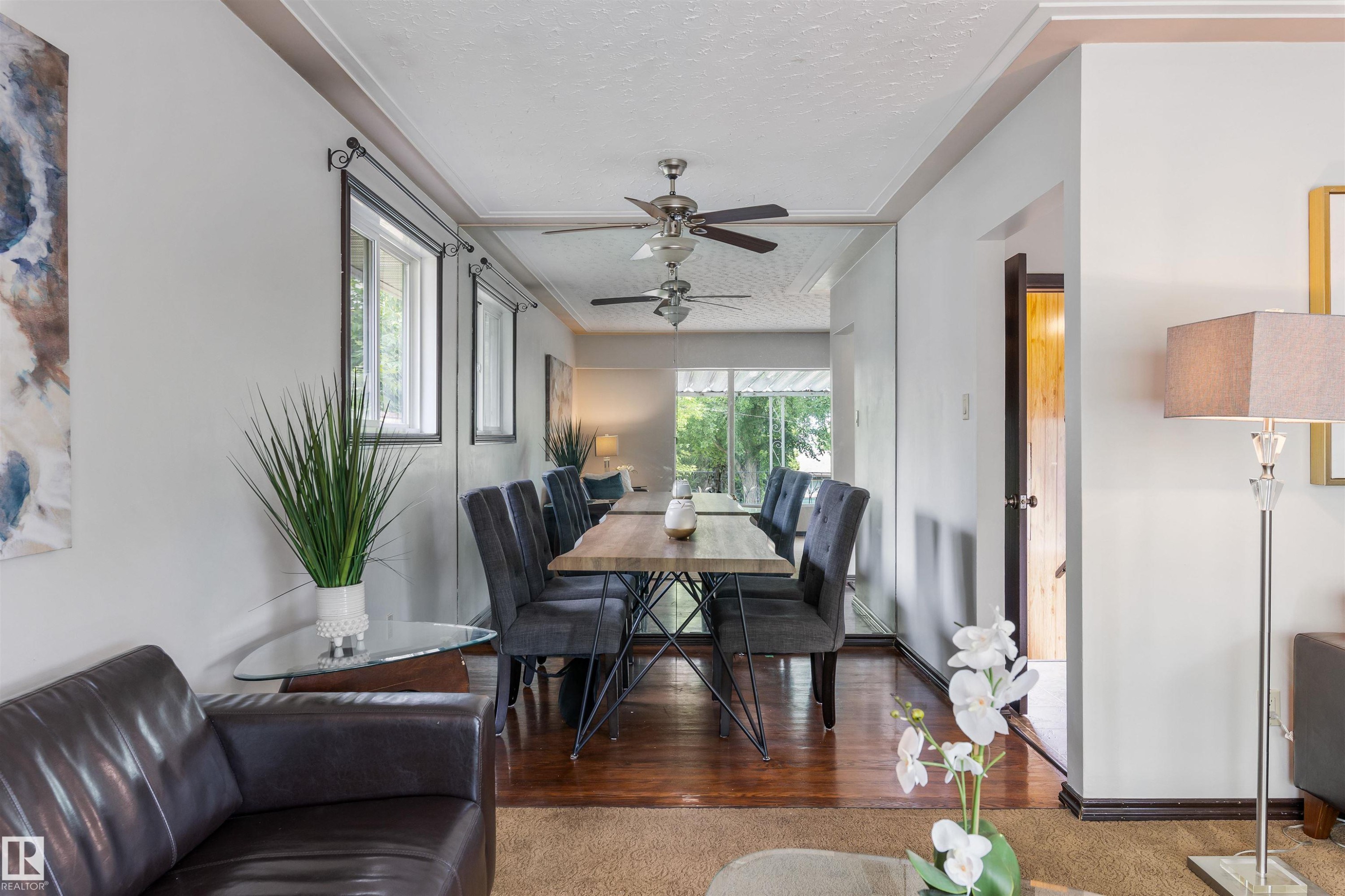 52 Belmont Drive, St. Albert, AB - Indoor