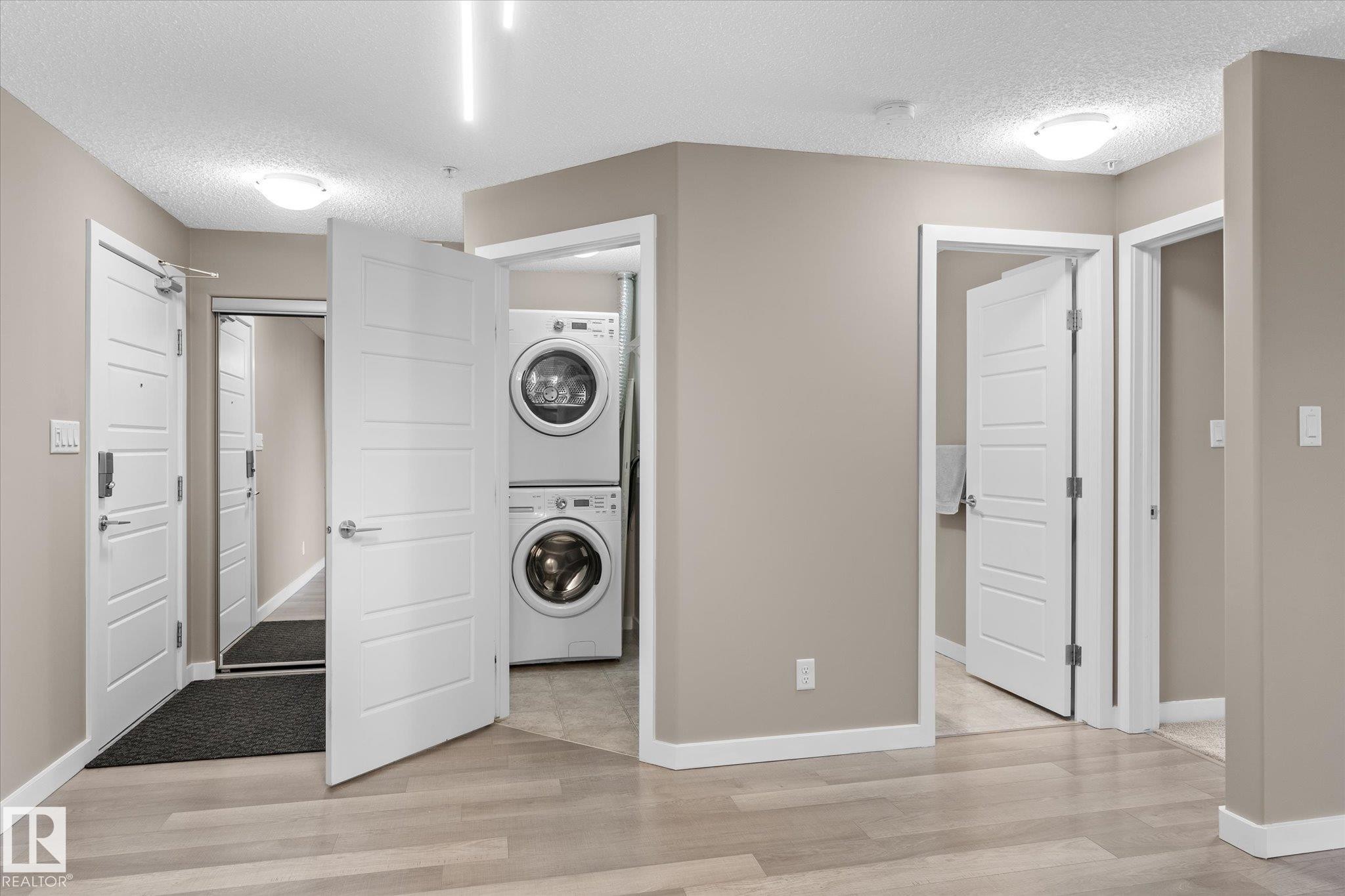 257 7805 71 Street, Edmonton, AB - Indoor Photo Showing Laundry Room
