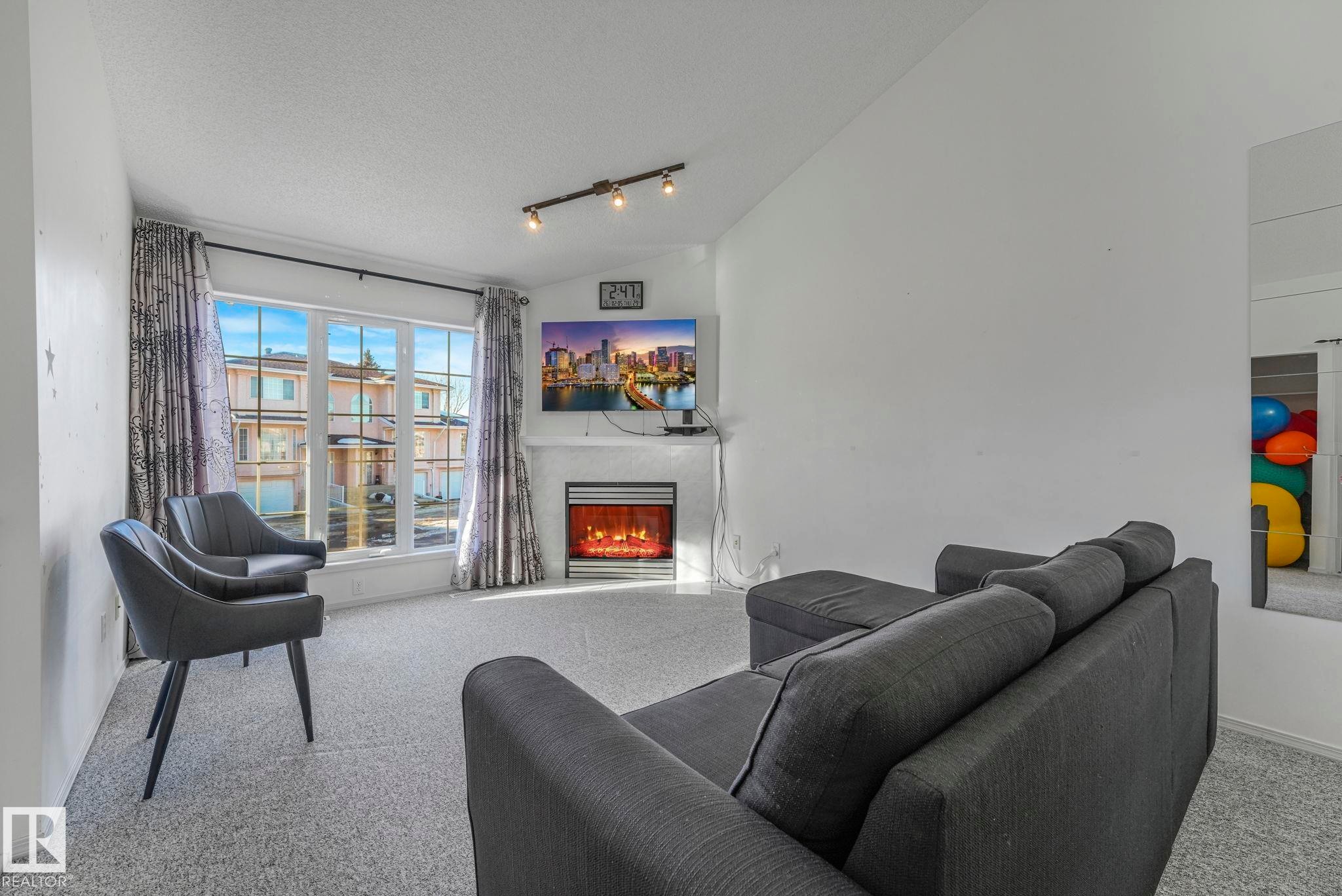 11105 9 Avenue, Edmonton, AB