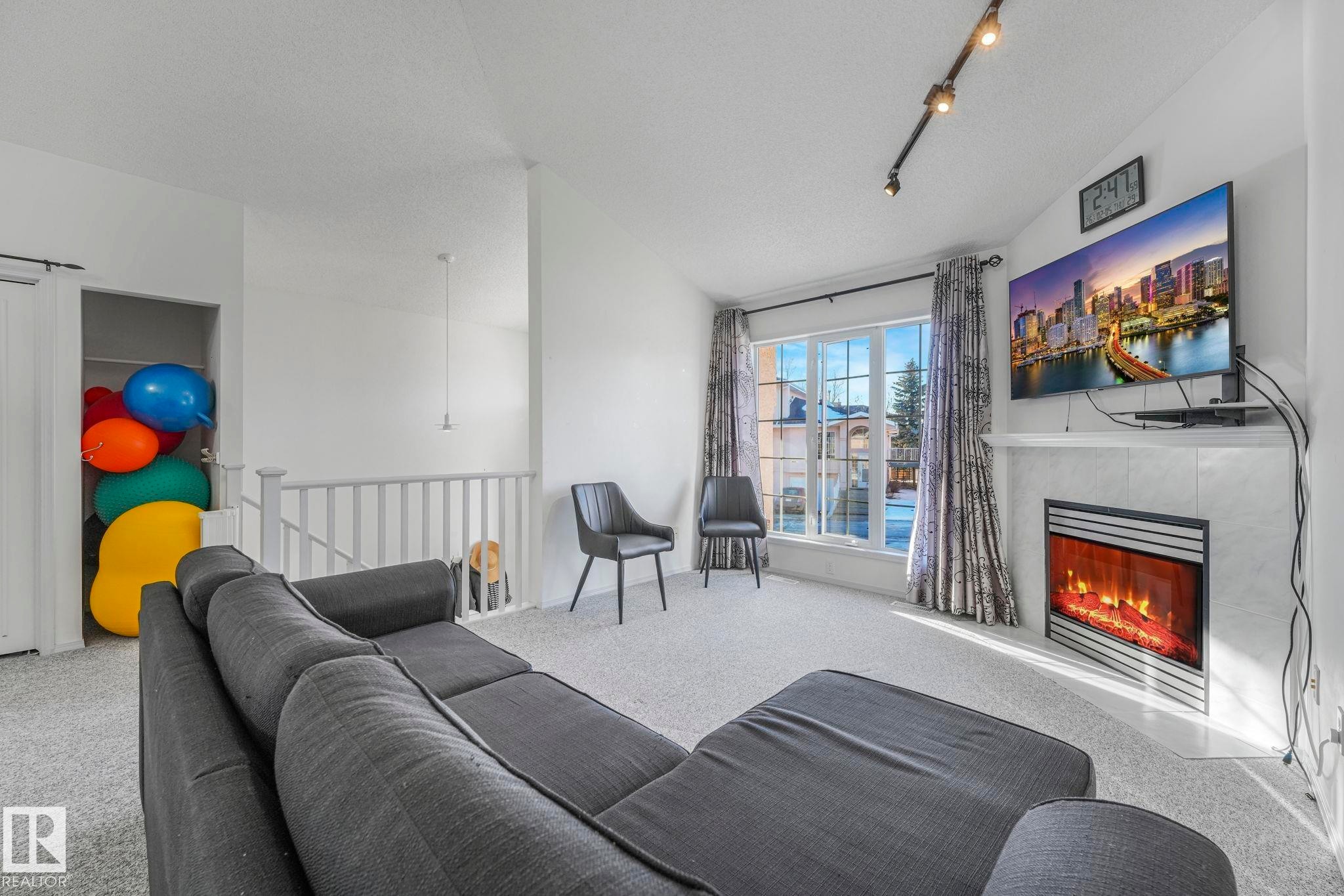 11105 9 Avenue, Edmonton, AB