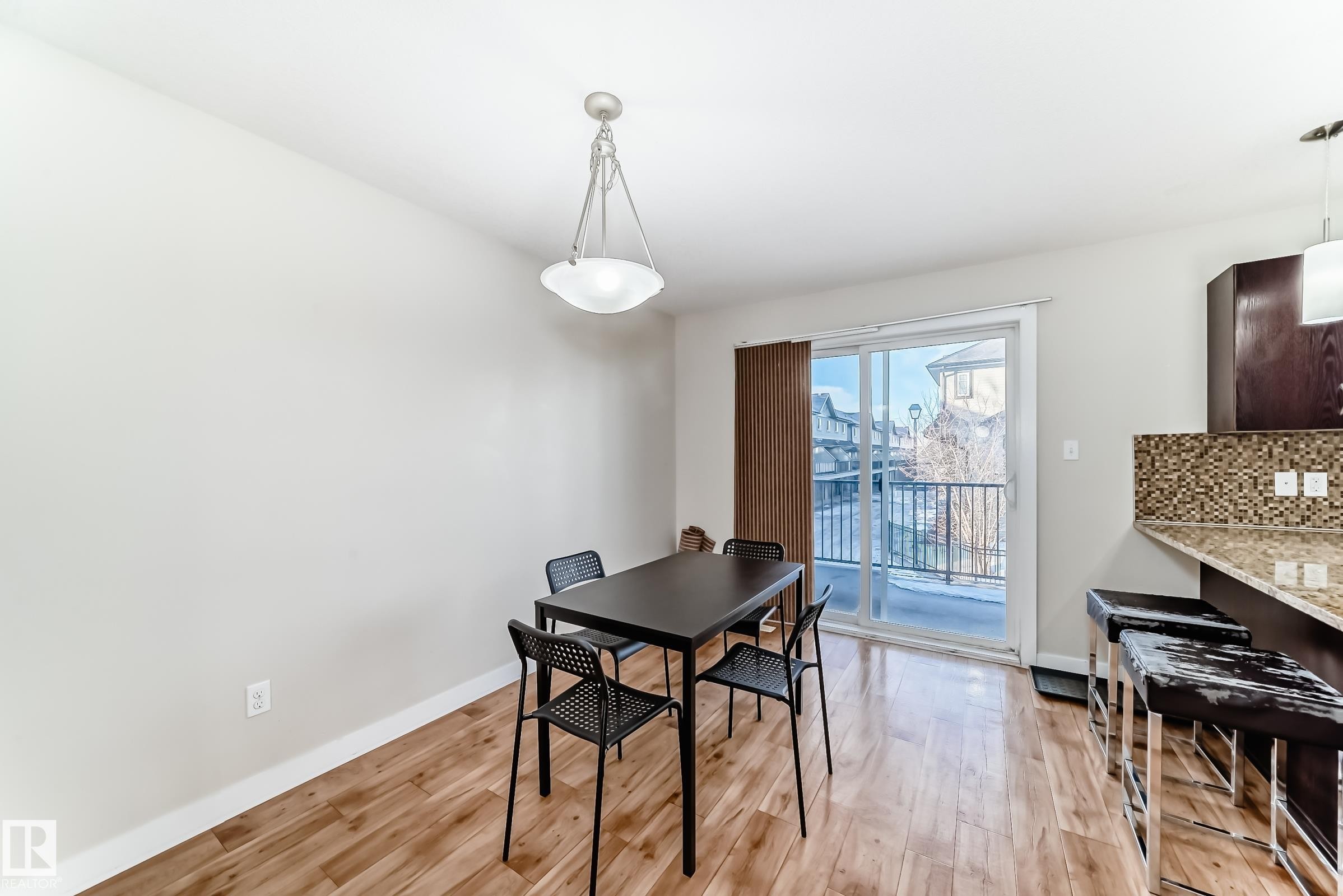 2 4950 Terwillegar Common, Edmonton, AB - Indoor