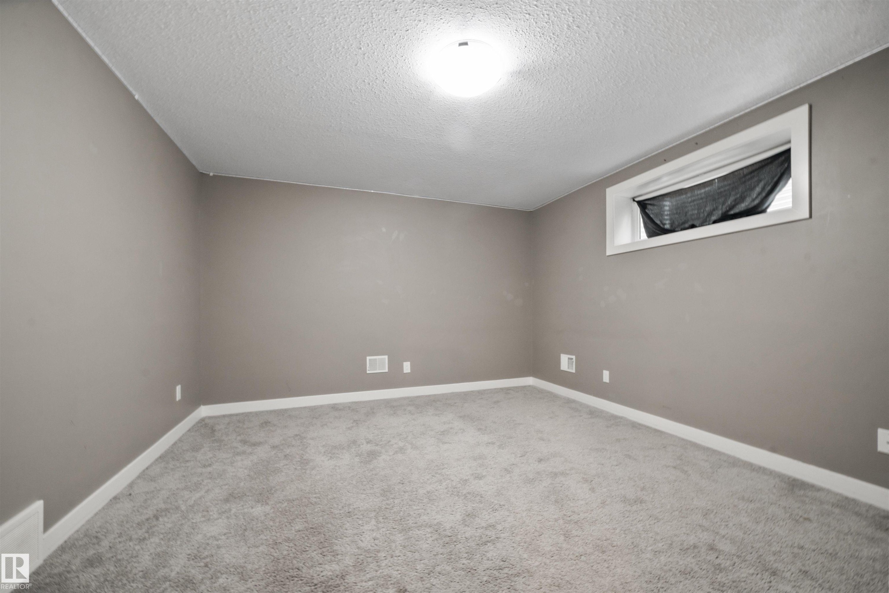 20641 97A Avenue, Edmonton, AB - Indoor Photo Showing Other Room