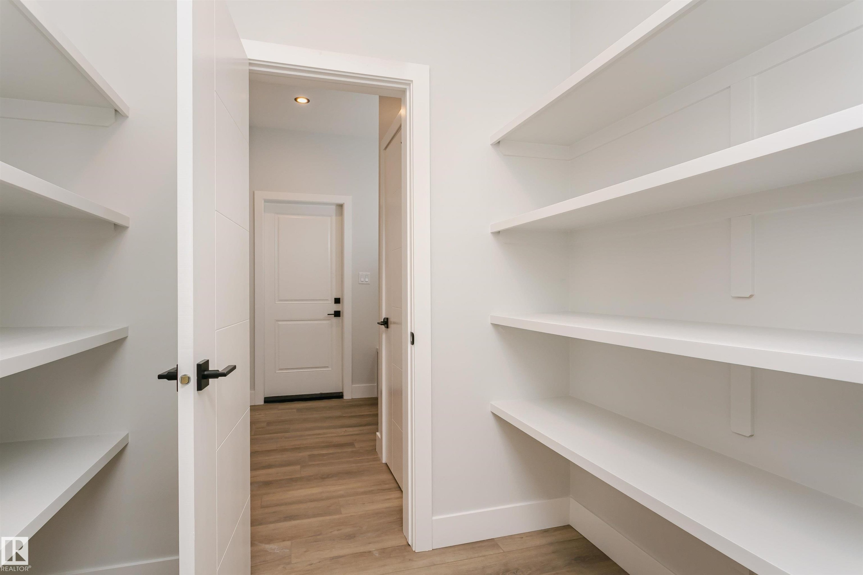 162 Edgewater Circle, Leduc, AB - Indoor With Storage