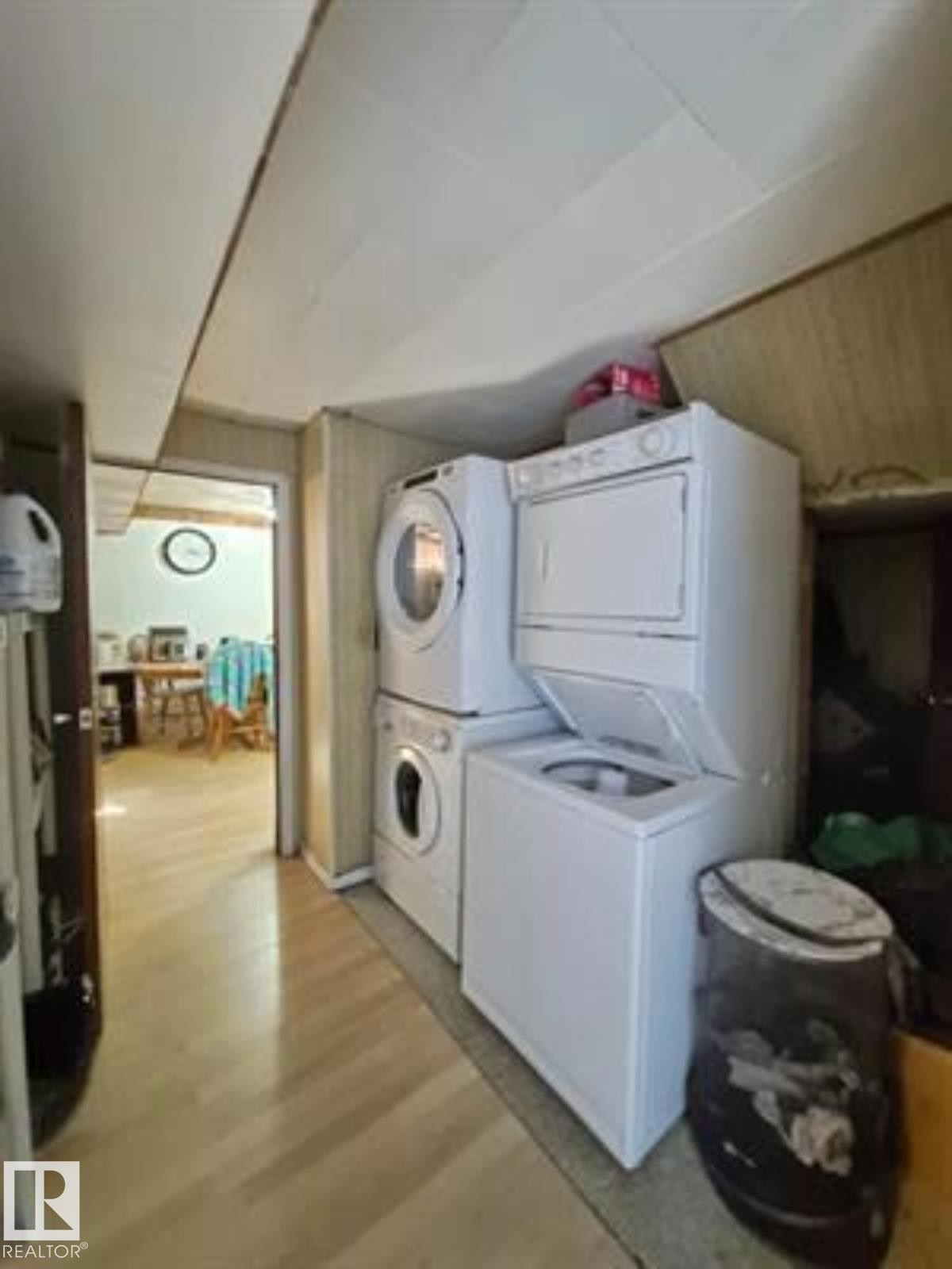 7920 Argyll Road, Edmonton, AB - Indoor Photo Showing Laundry Room