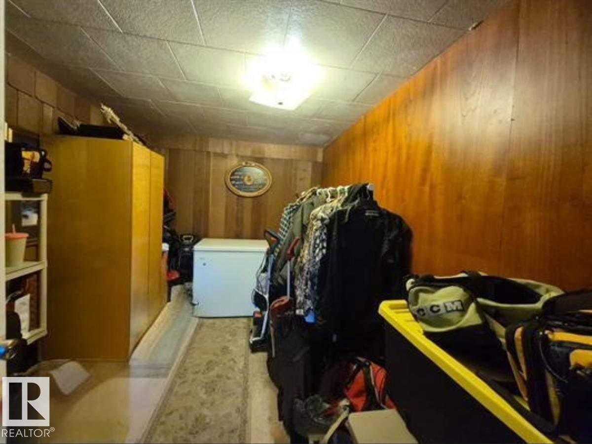 7920 Argyll Road, Edmonton, AB - Indoor Photo Showing Other Room