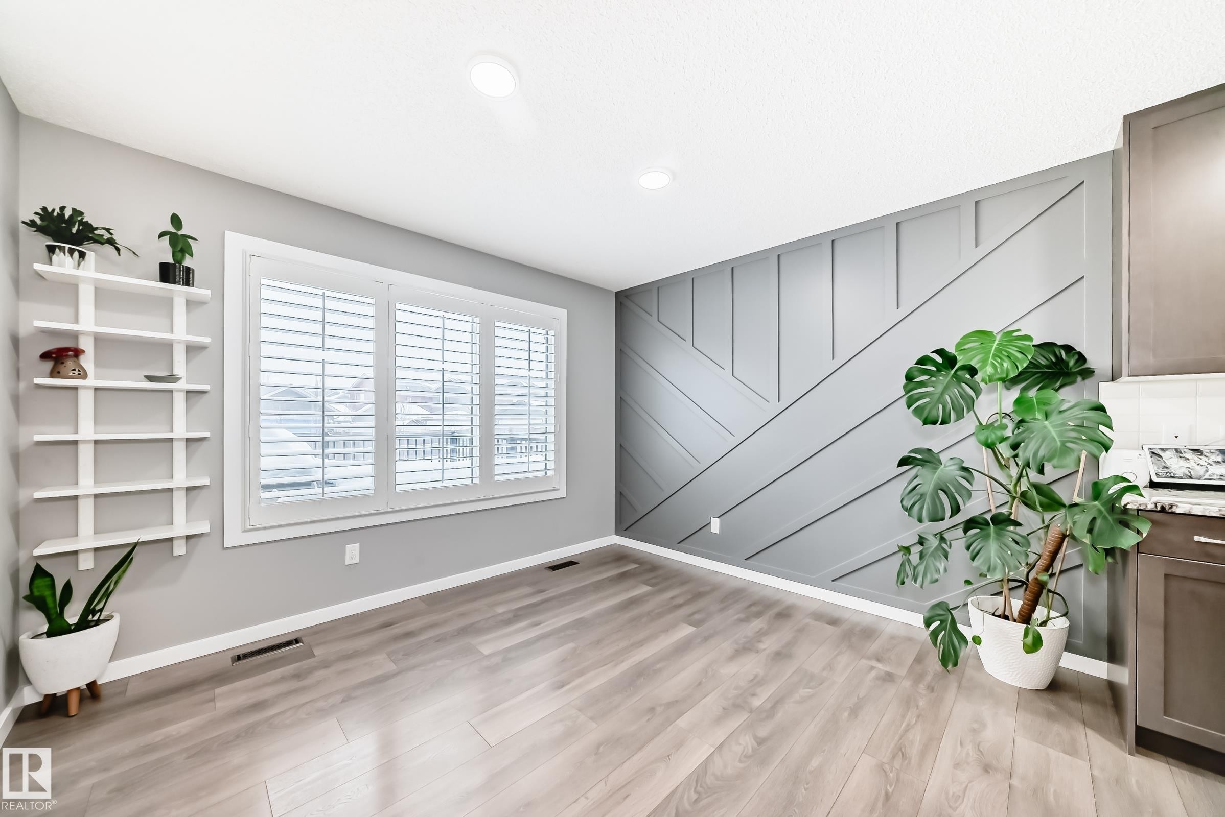 5422 Crabapple Loop, Edmonton, AB - Indoor Photo Showing Other Room