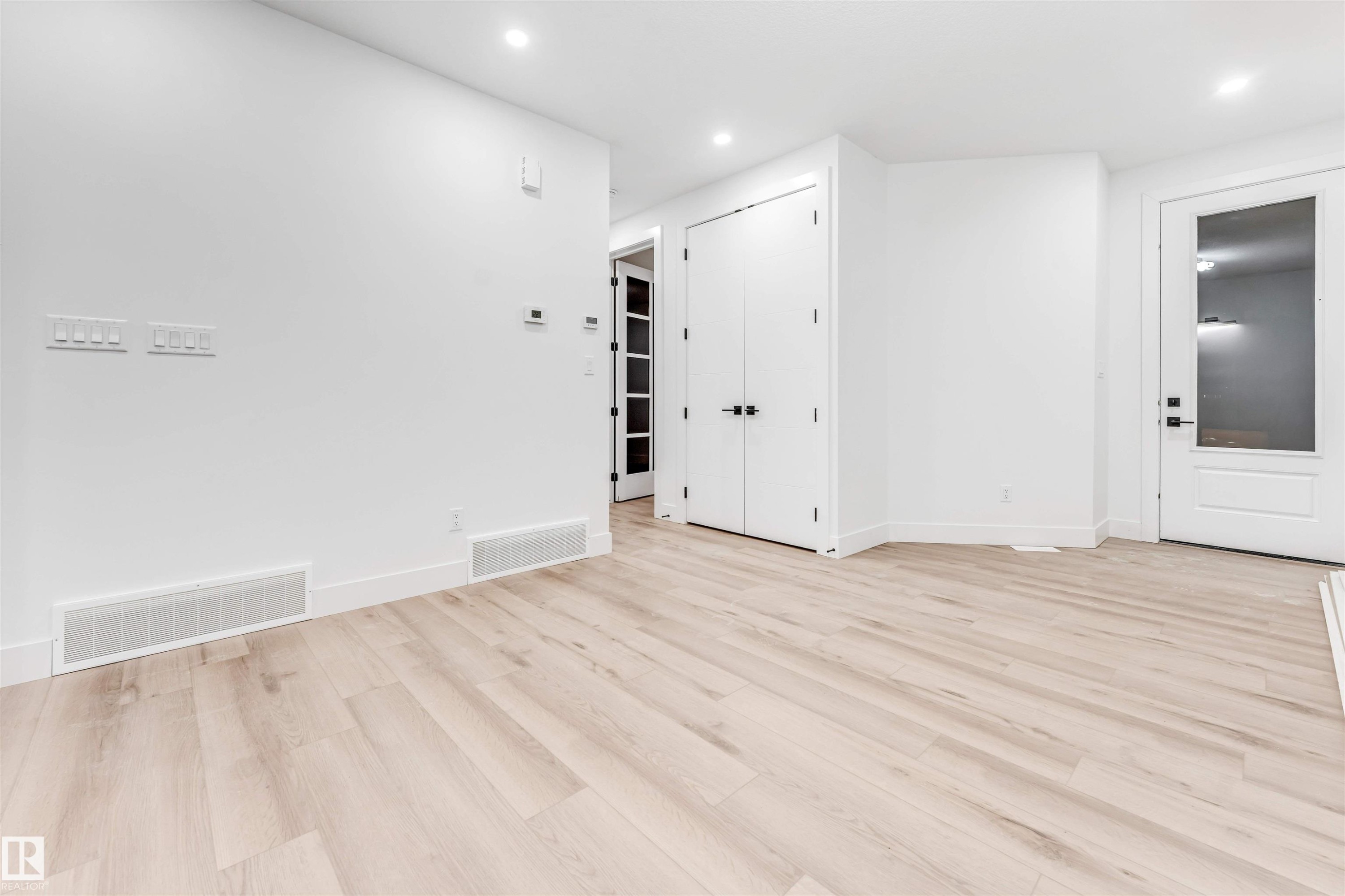 6310 20 Street, Rural Leduc County, AB - Indoor Photo Showing Other Room