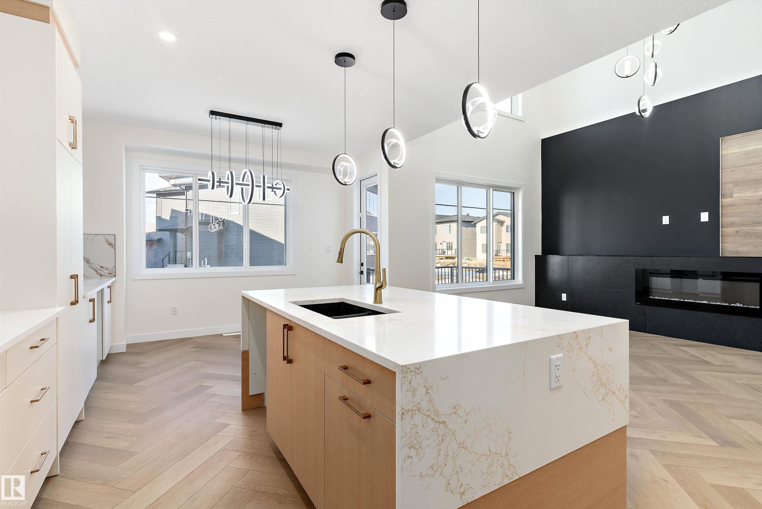 8916 Mayday Way, Edmonton, AB - Indoor Photo Showing Kitchen With Upgraded Kitchen