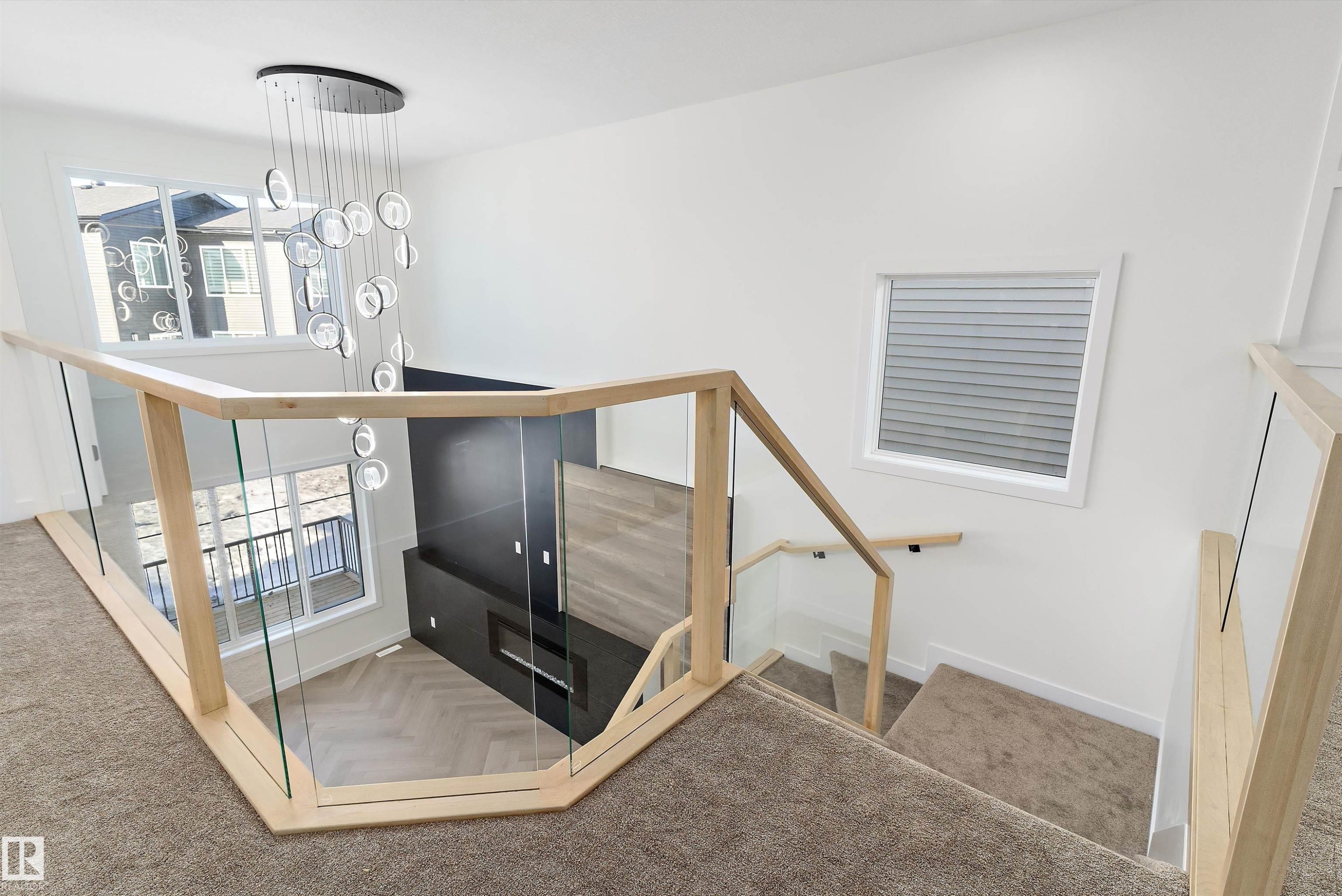 8916 Mayday Way, Edmonton, AB - Indoor Photo Showing Other Room