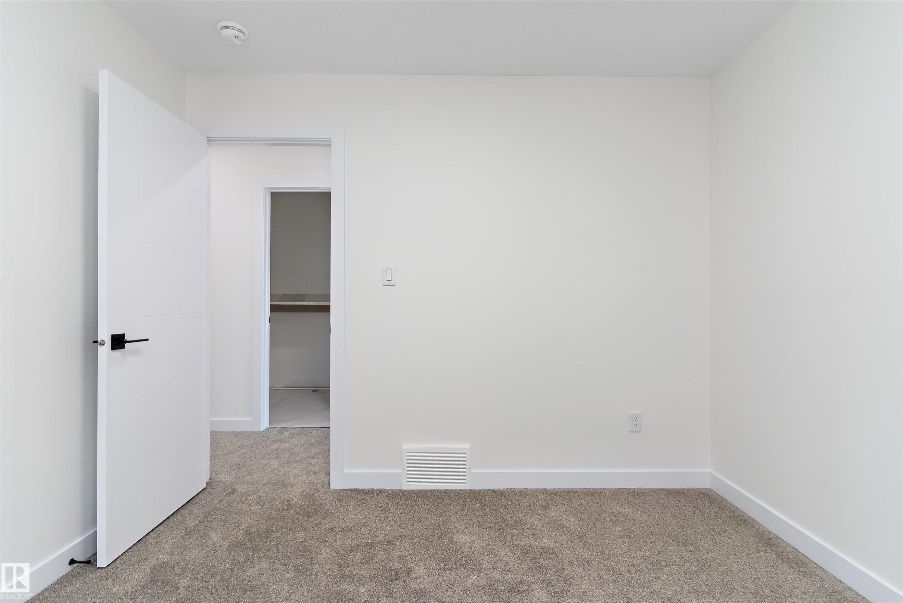 8916 Mayday Way, Edmonton, AB - Indoor Photo Showing Other Room