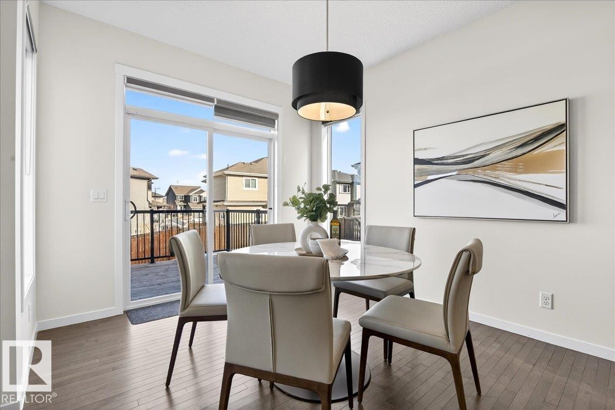 5404 22 Avenue, Edmonton, AB - Indoor Photo Showing Dining Room