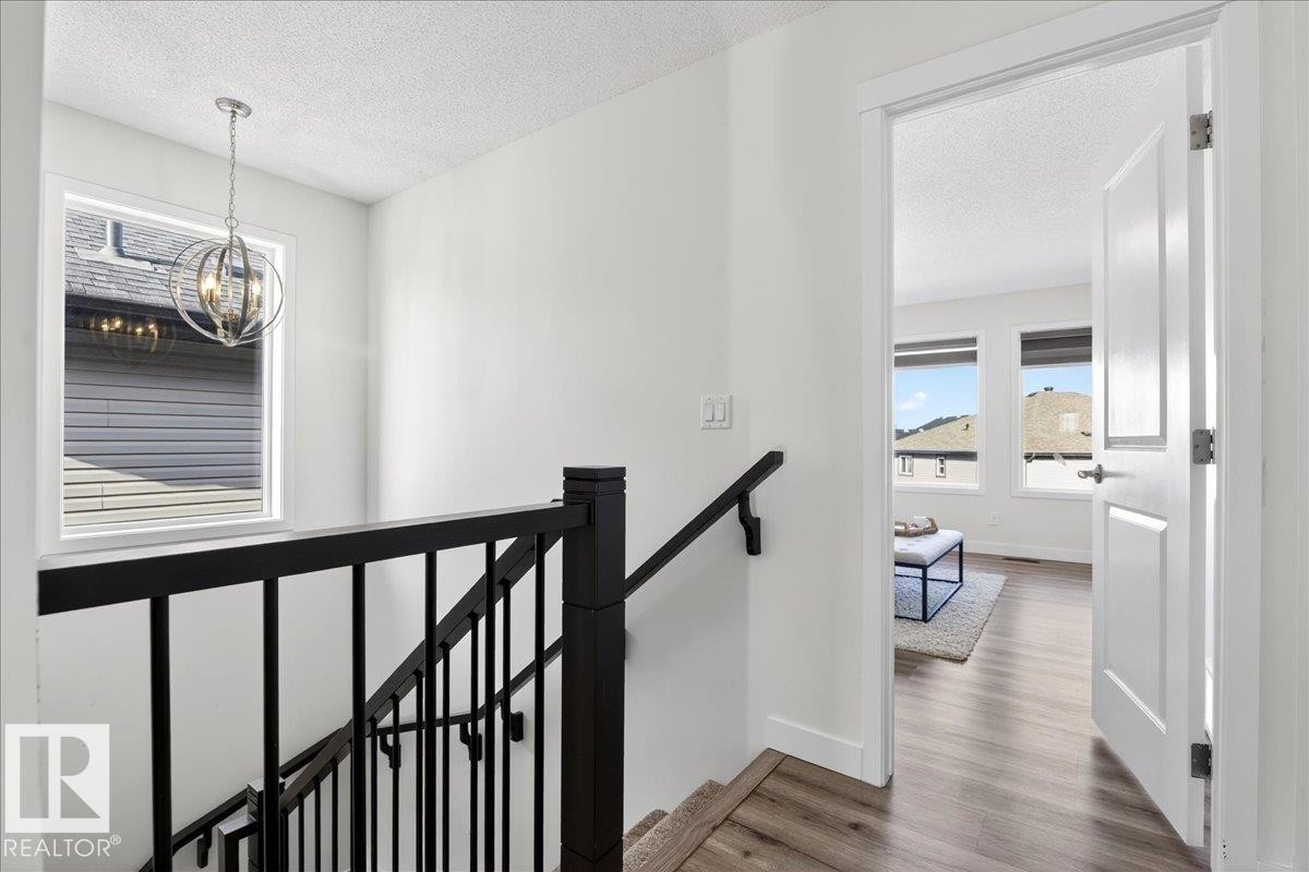 5404 22 Avenue, Edmonton, AB - Indoor Photo Showing Other Room