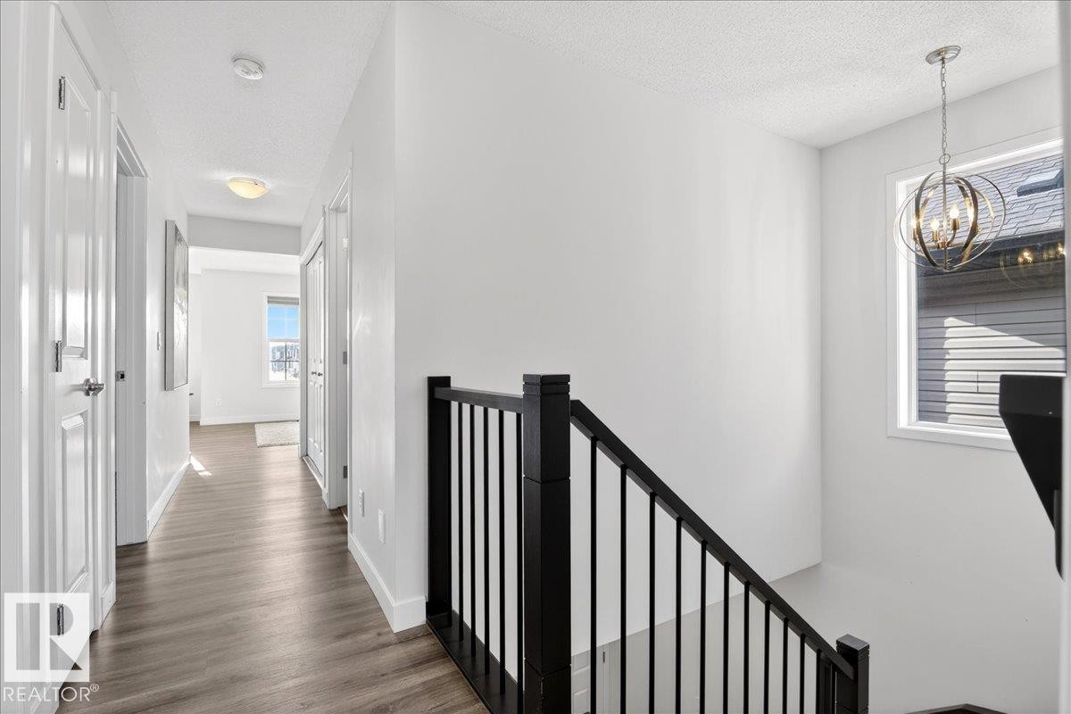 5404 22 Avenue, Edmonton, AB - Indoor Photo Showing Other Room