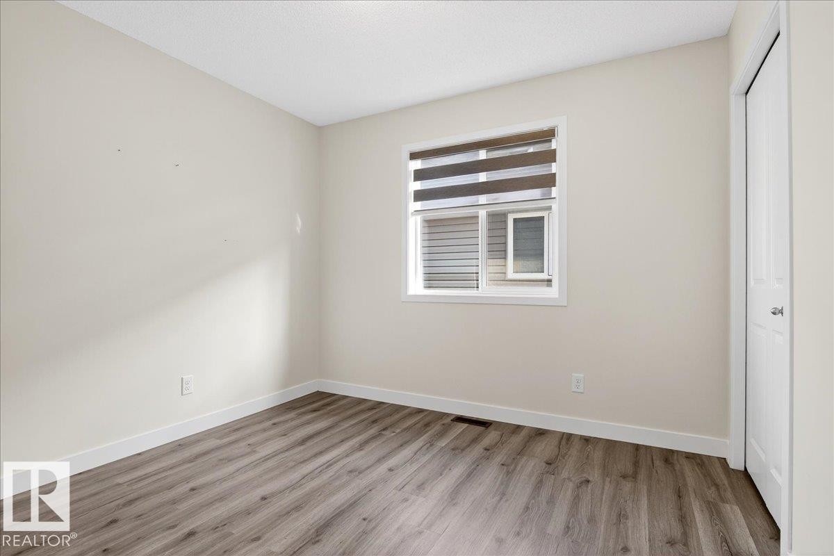 5404 22 Avenue, Edmonton, AB - Indoor Photo Showing Other Room