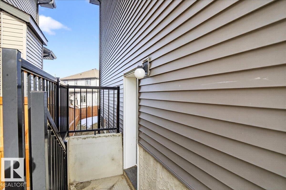 5404 22 Avenue, Edmonton, AB - Outdoor