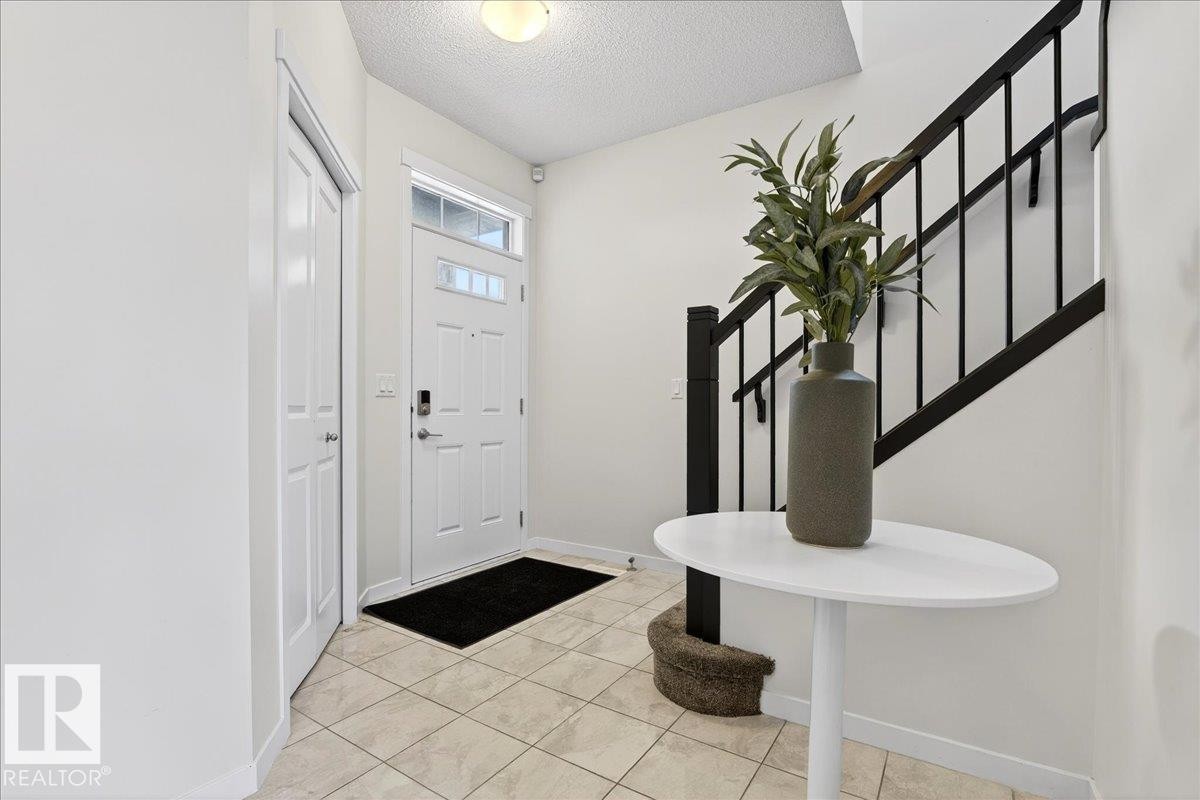 5404 22 Avenue, Edmonton, AB - Indoor Photo Showing Other Room