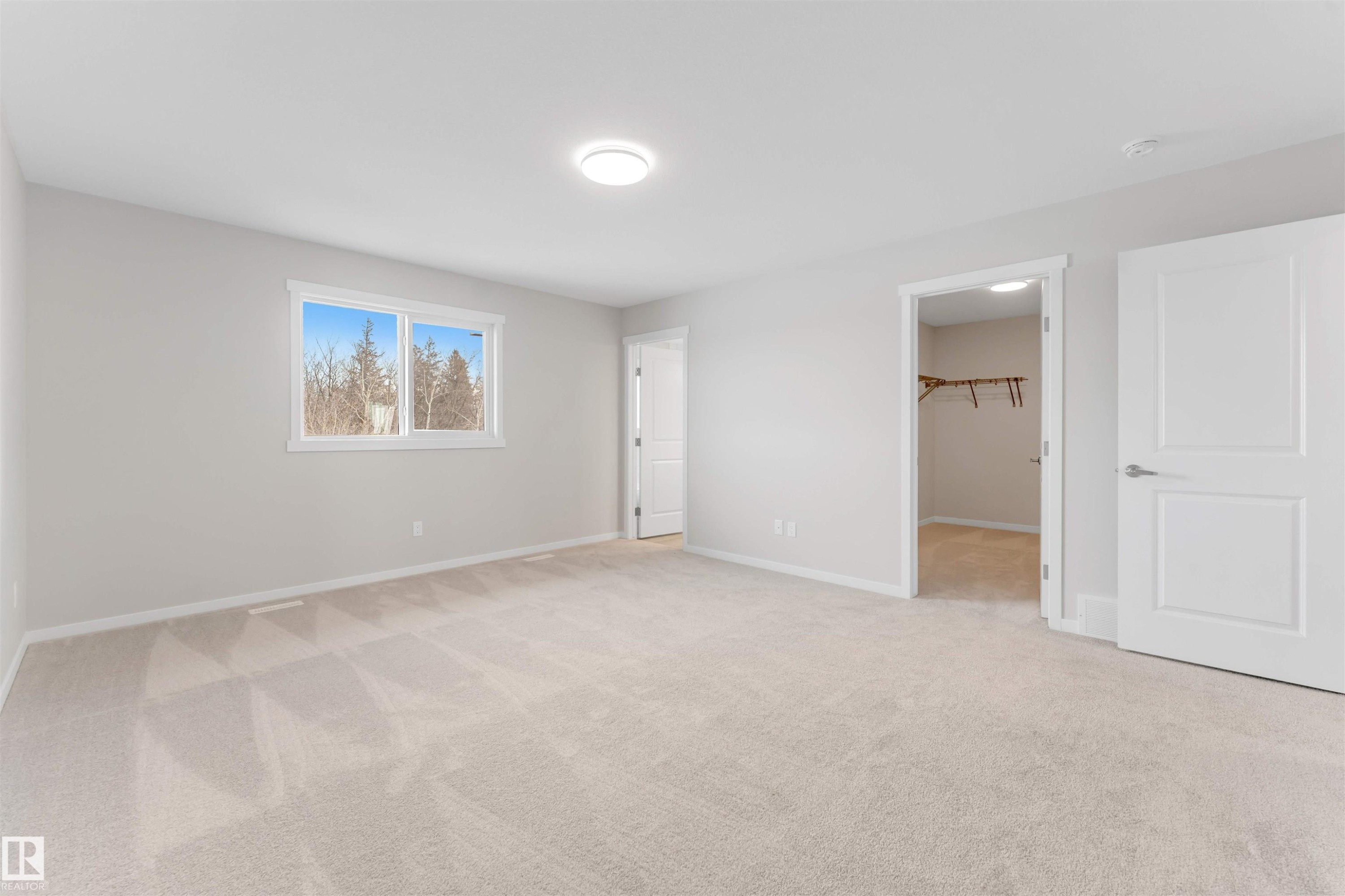17839 7 St, Edmonton, AB - Indoor Photo Showing Other Room