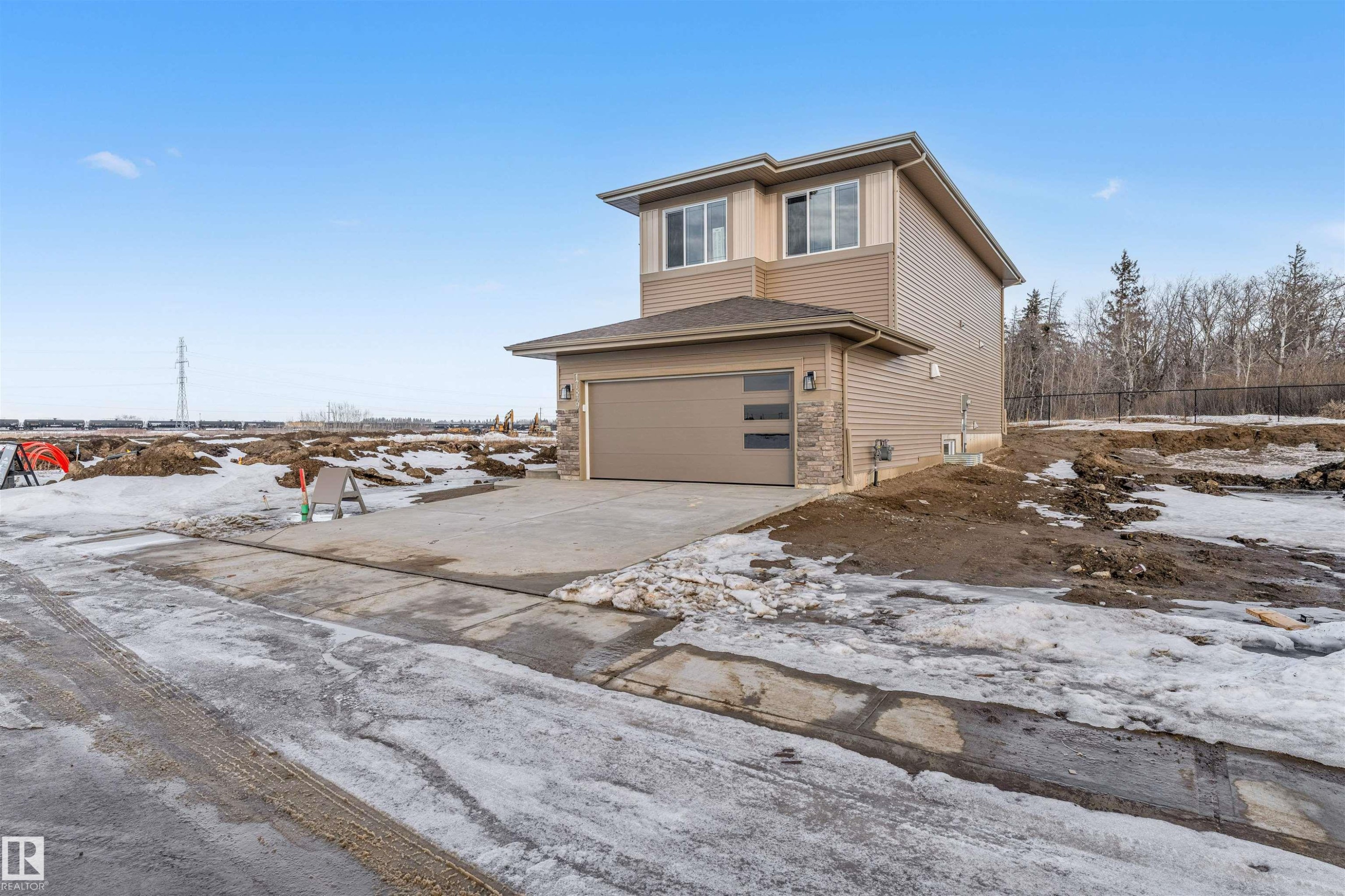 17839 7 St, Edmonton, AB - Outdoor