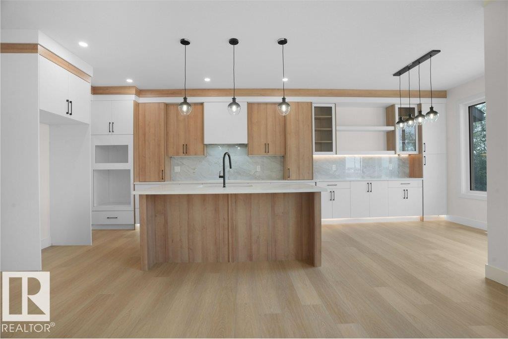 8447 Mayday Link, Edmonton, AB - Indoor Photo Showing Kitchen