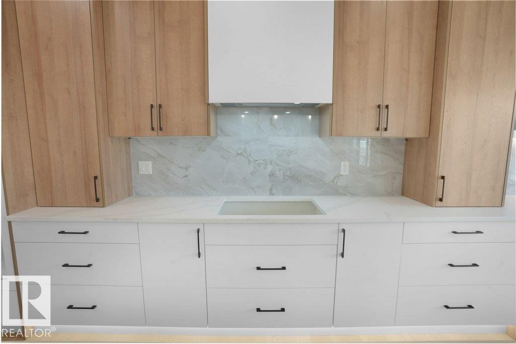 8447 Mayday Link, Edmonton, AB - Indoor Photo Showing Kitchen