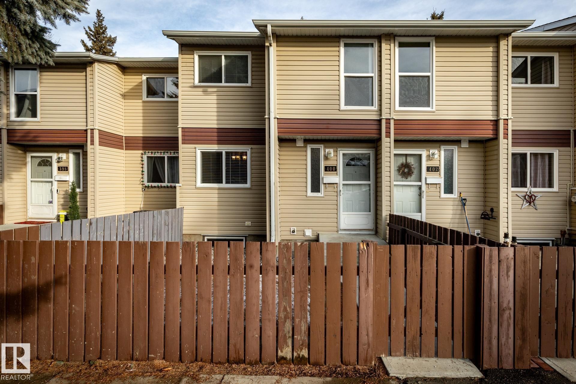 Edmonton, AB - Outdoor