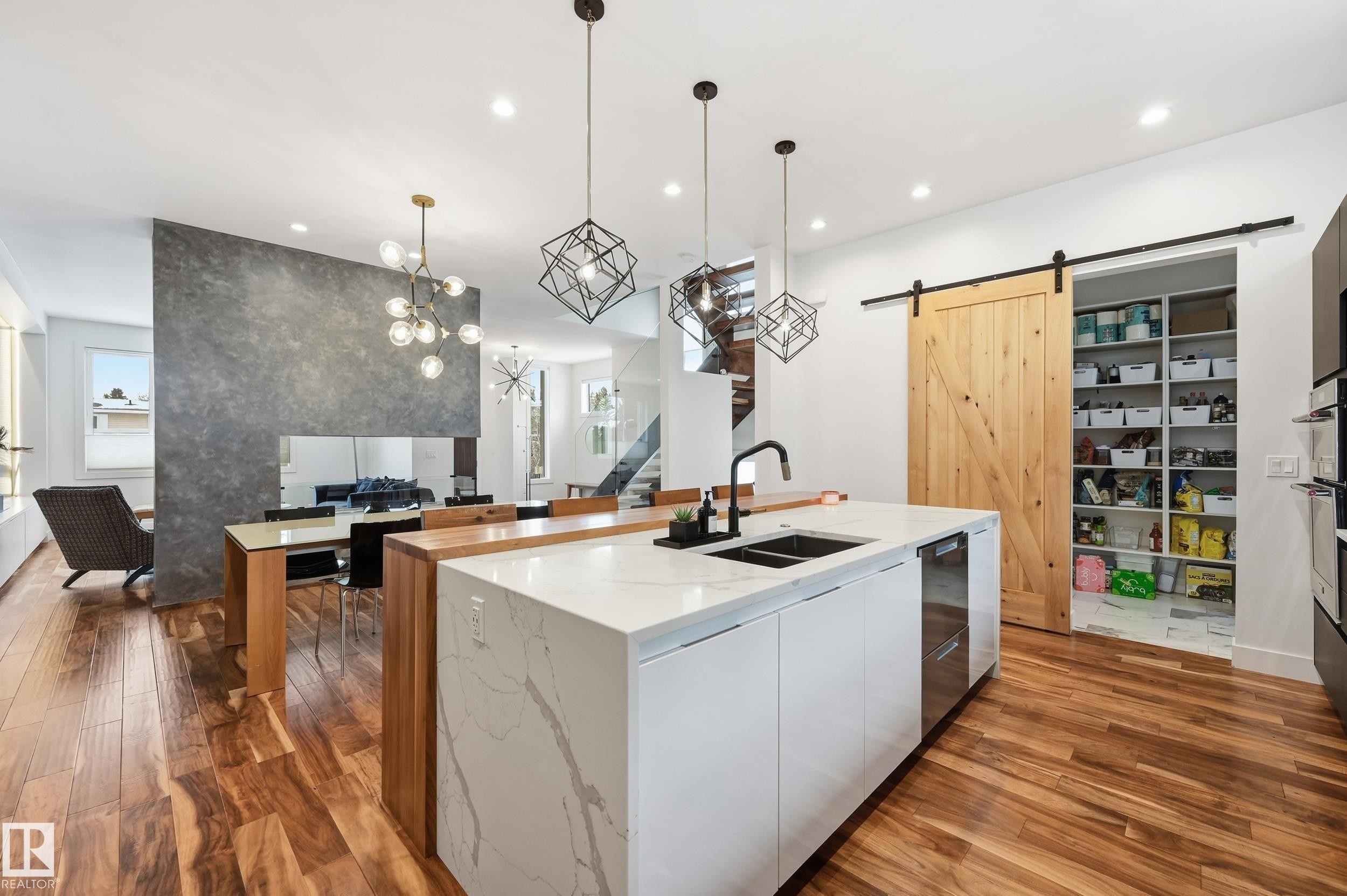 44B Valleyview Crescent, Edmonton, AB - Indoor Photo Showing Kitchen With Double Sink With Upgraded Kitchen