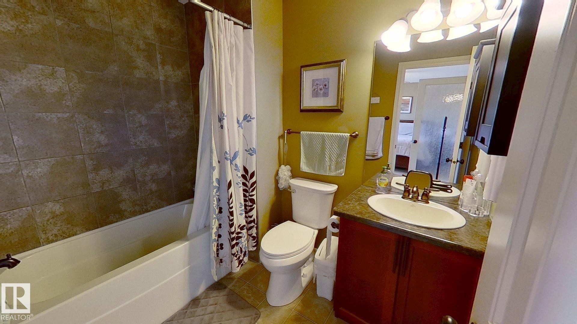 2241 Austin Way, Edmonton, AB - Indoor Photo Showing Bathroom