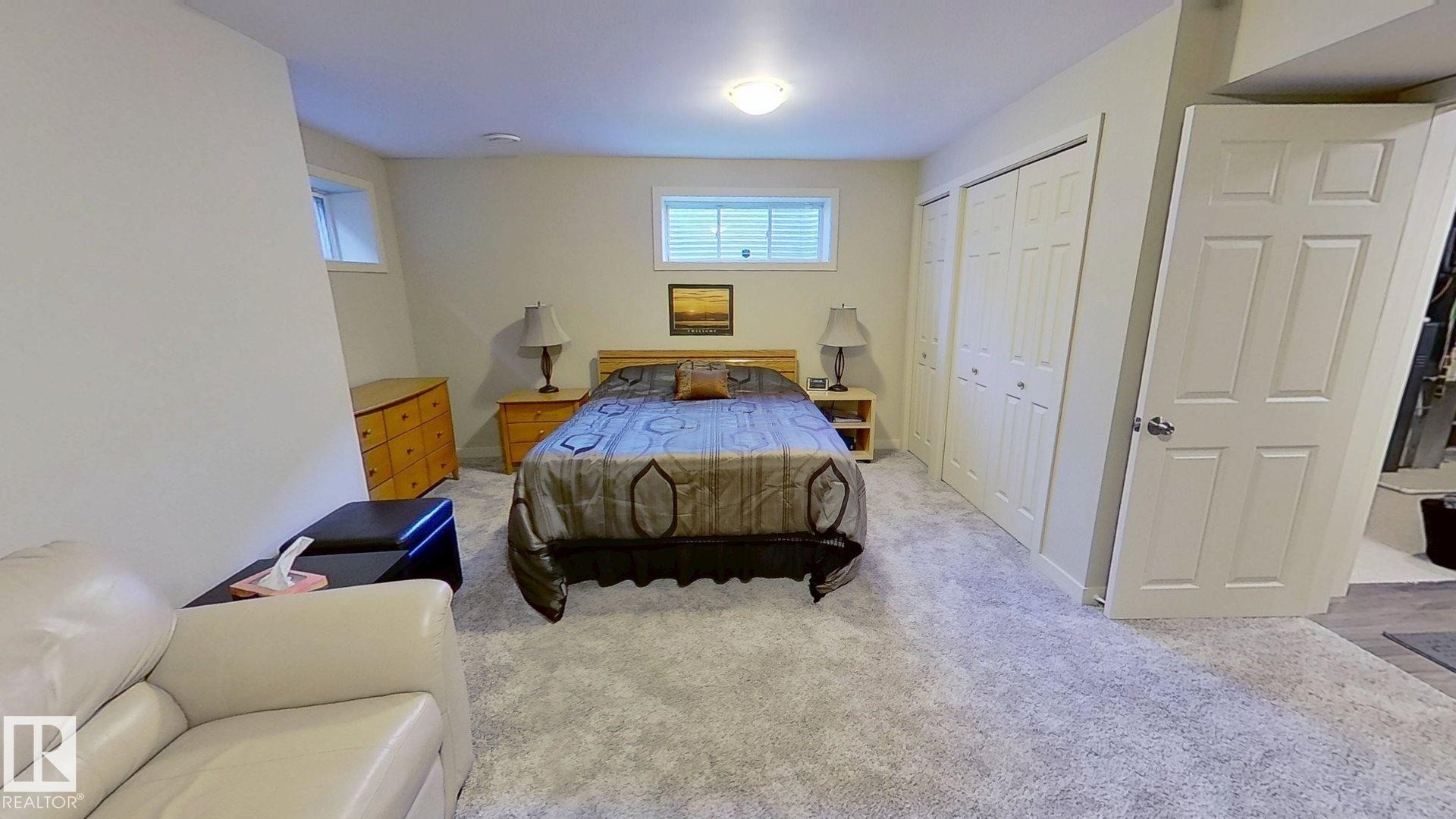 2241 Austin Way, Edmonton, AB - Indoor Photo Showing Bedroom