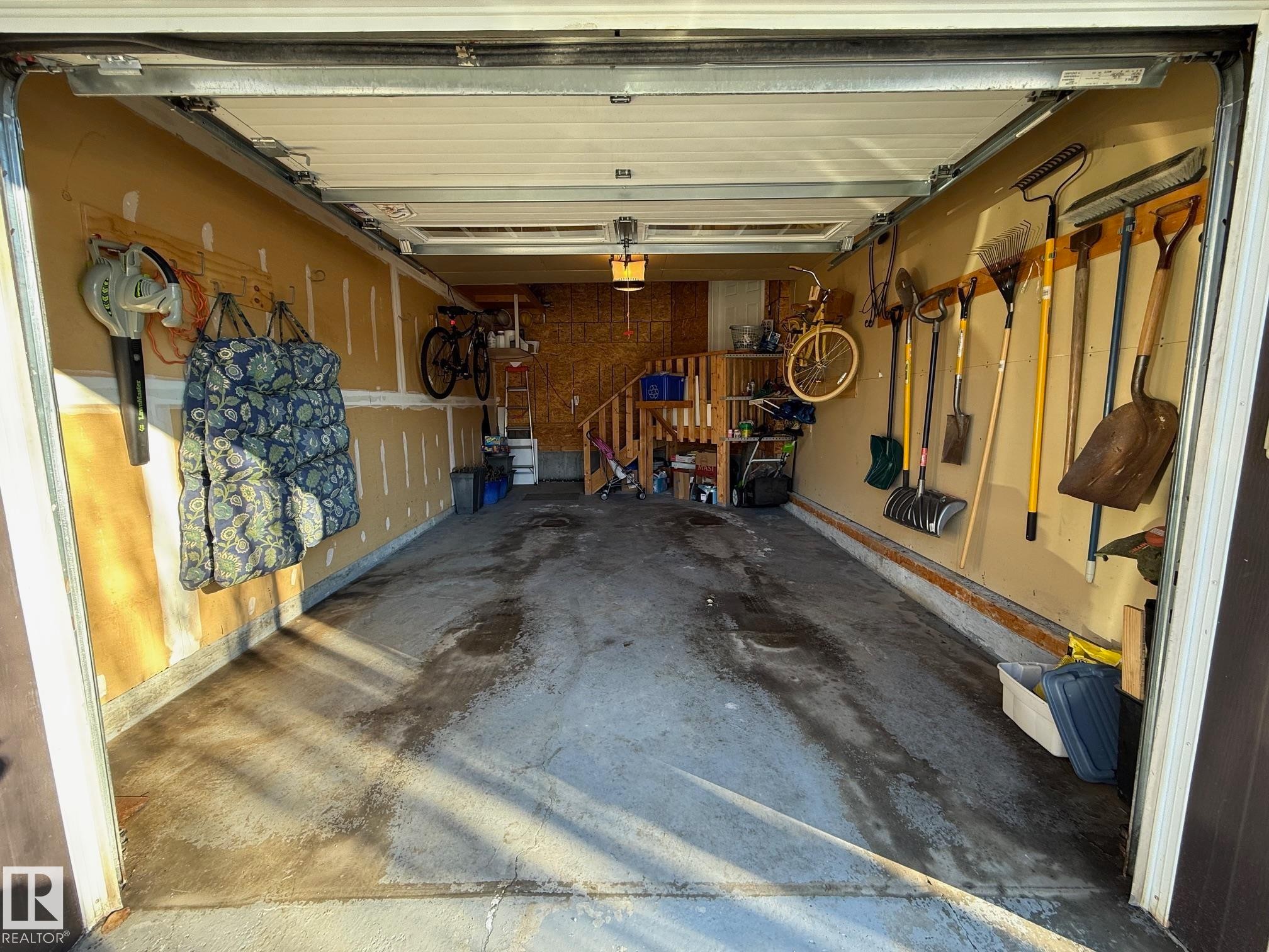 2241 Austin Way, Edmonton, AB - Indoor Photo Showing Garage