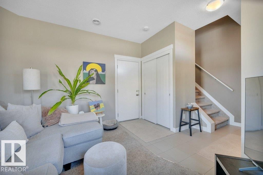 5 150 Everitt Dr, St. Albert, AB - Indoor