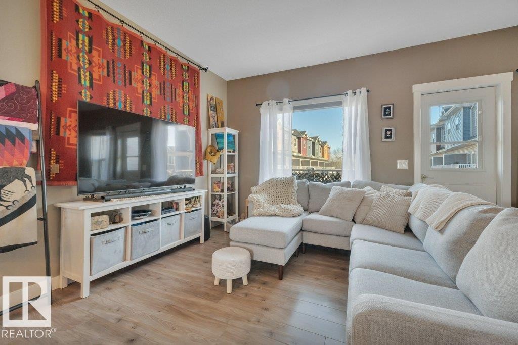 5 150 Everitt Dr, St. Albert, AB - Indoor Photo Showing Living Room