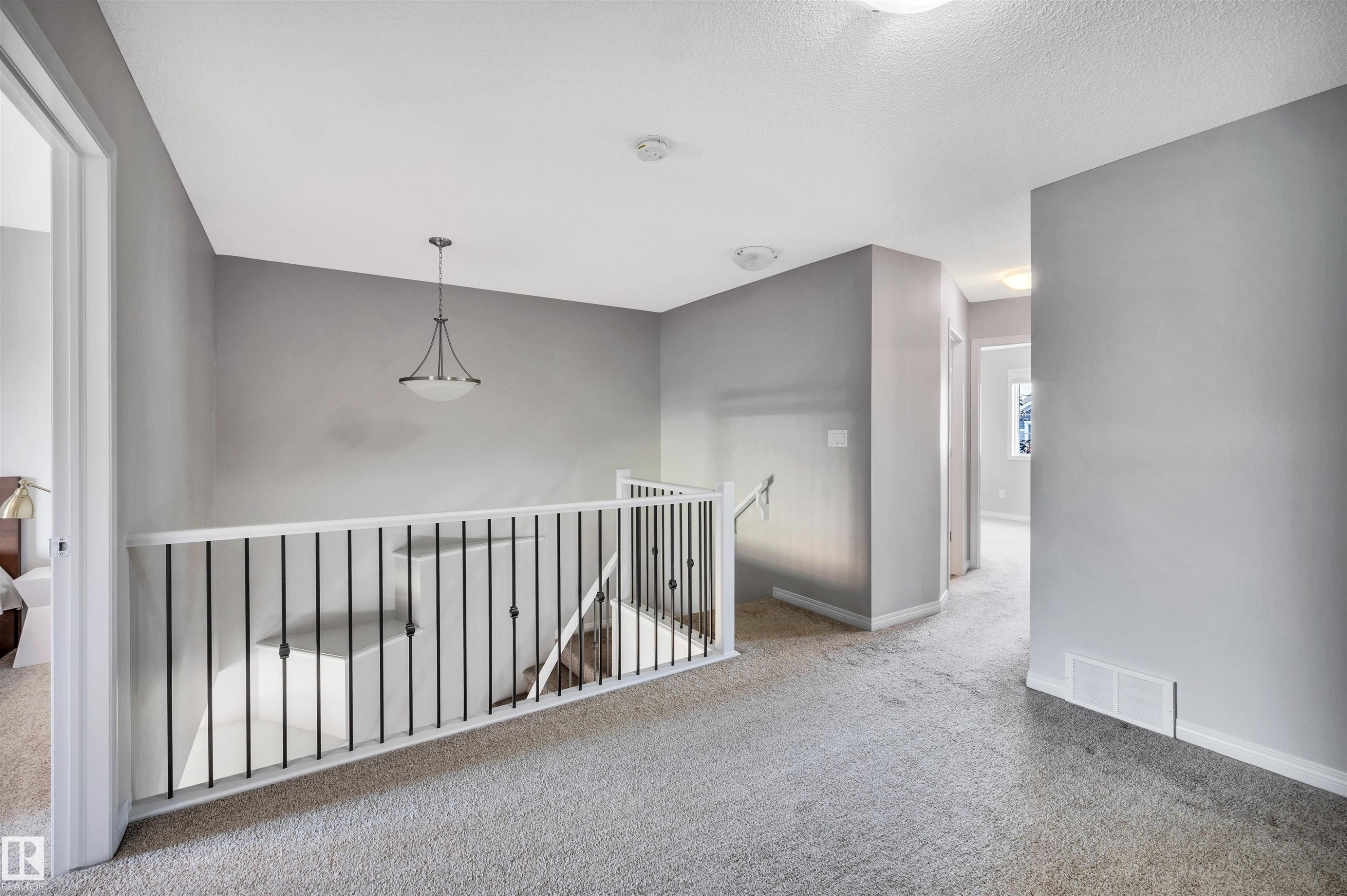 1271 Chappelle Boulevard, Edmonton, AB - Indoor Photo Showing Other Room