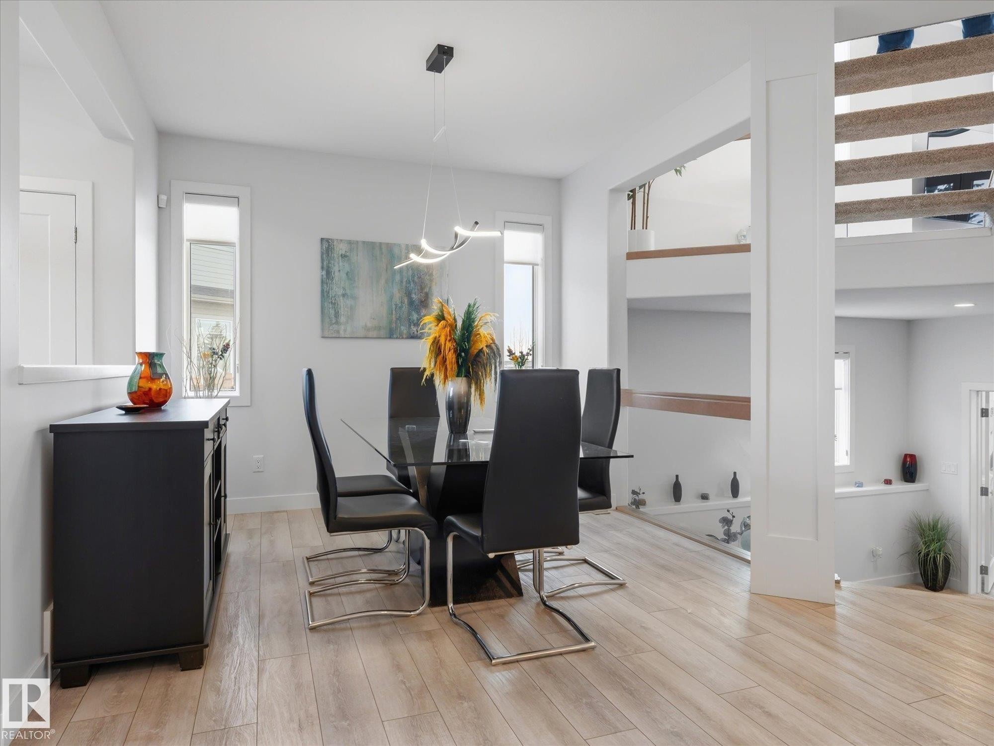 1562 Howes Place, Edmonton, AB - Indoor Photo Showing Dining Room