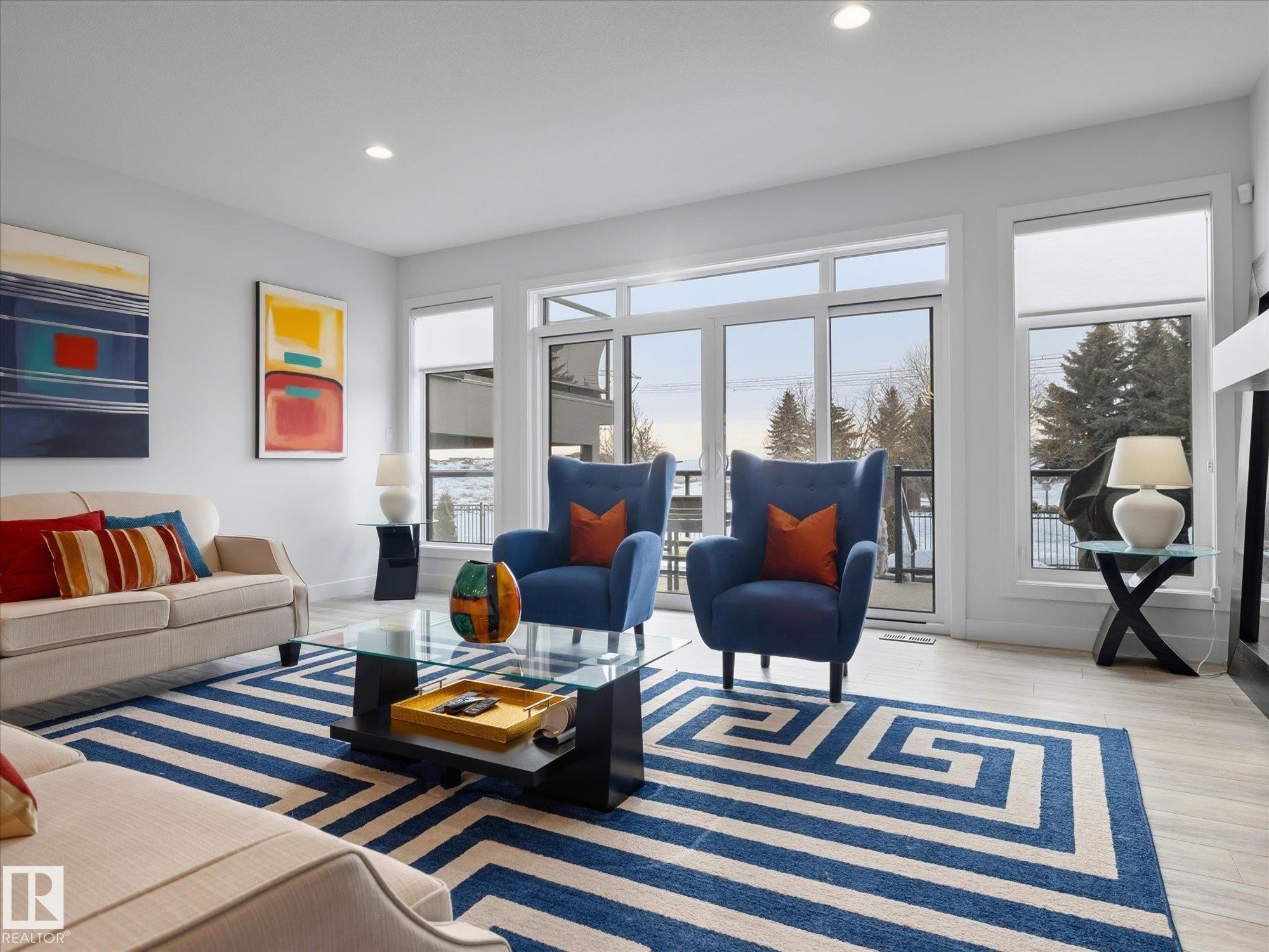 1562 Howes Place, Edmonton, AB - Indoor Photo Showing Living Room
