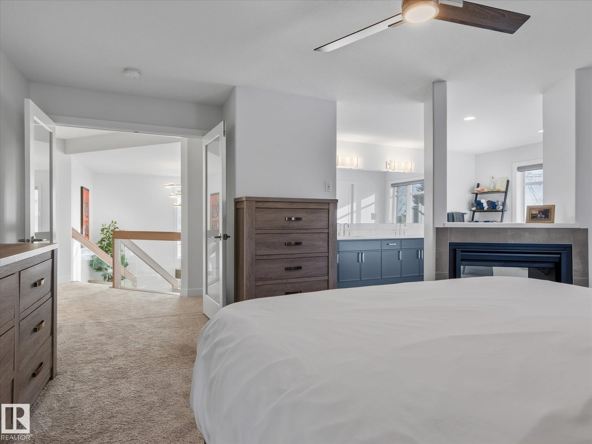 1562 Howes Place, Edmonton, AB - Indoor Photo Showing Bedroom