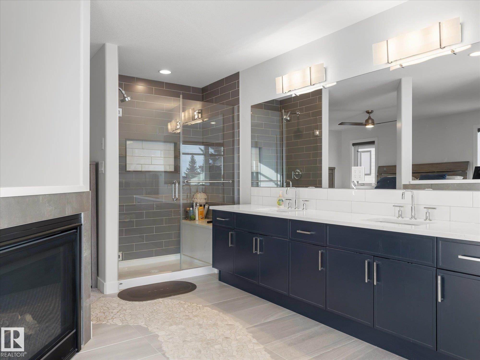 1562 Howes Place, Edmonton, AB - Indoor Photo Showing Bathroom With Fireplace