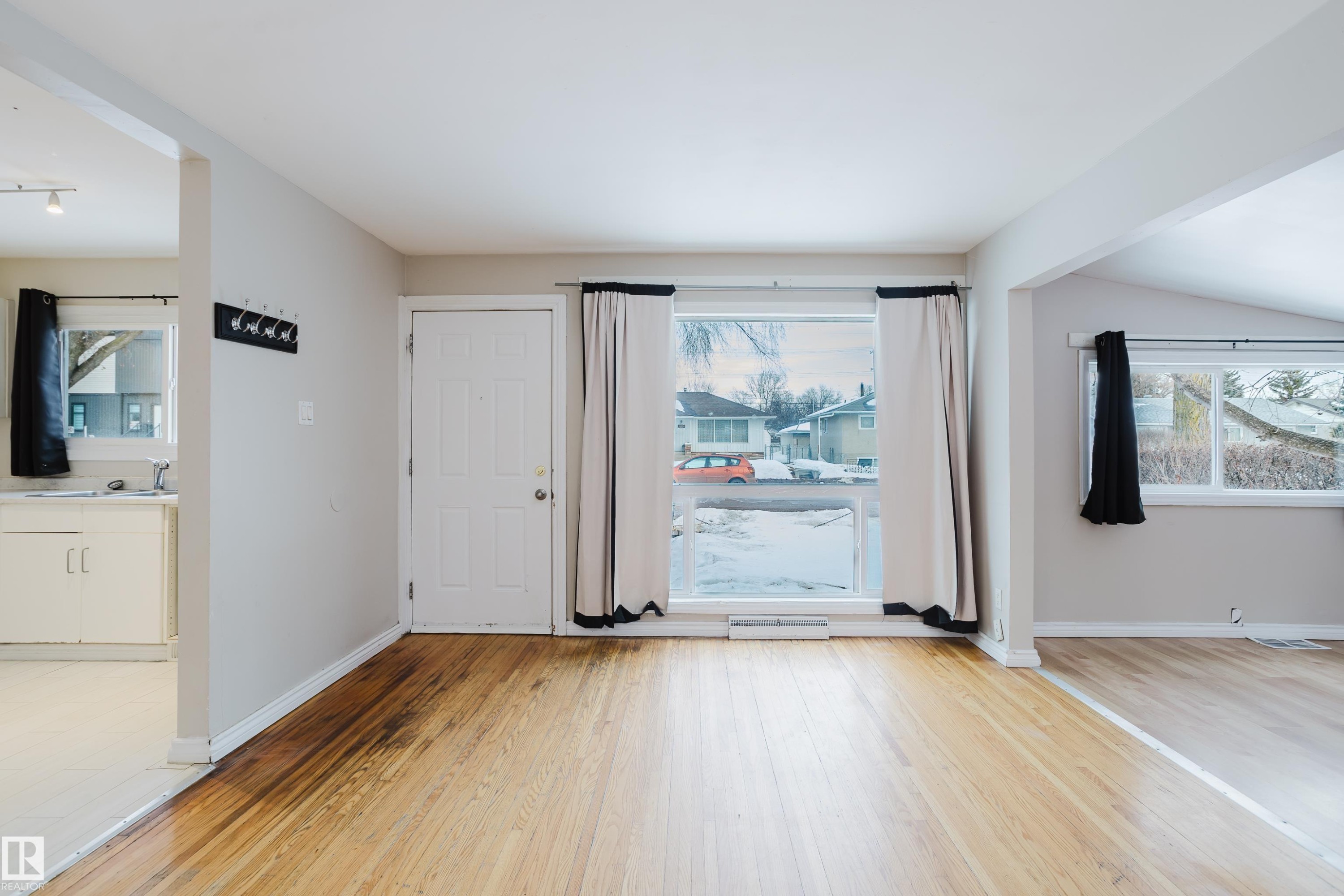 12844 103 Street, Edmonton, AB - Indoor Photo Showing Other Room