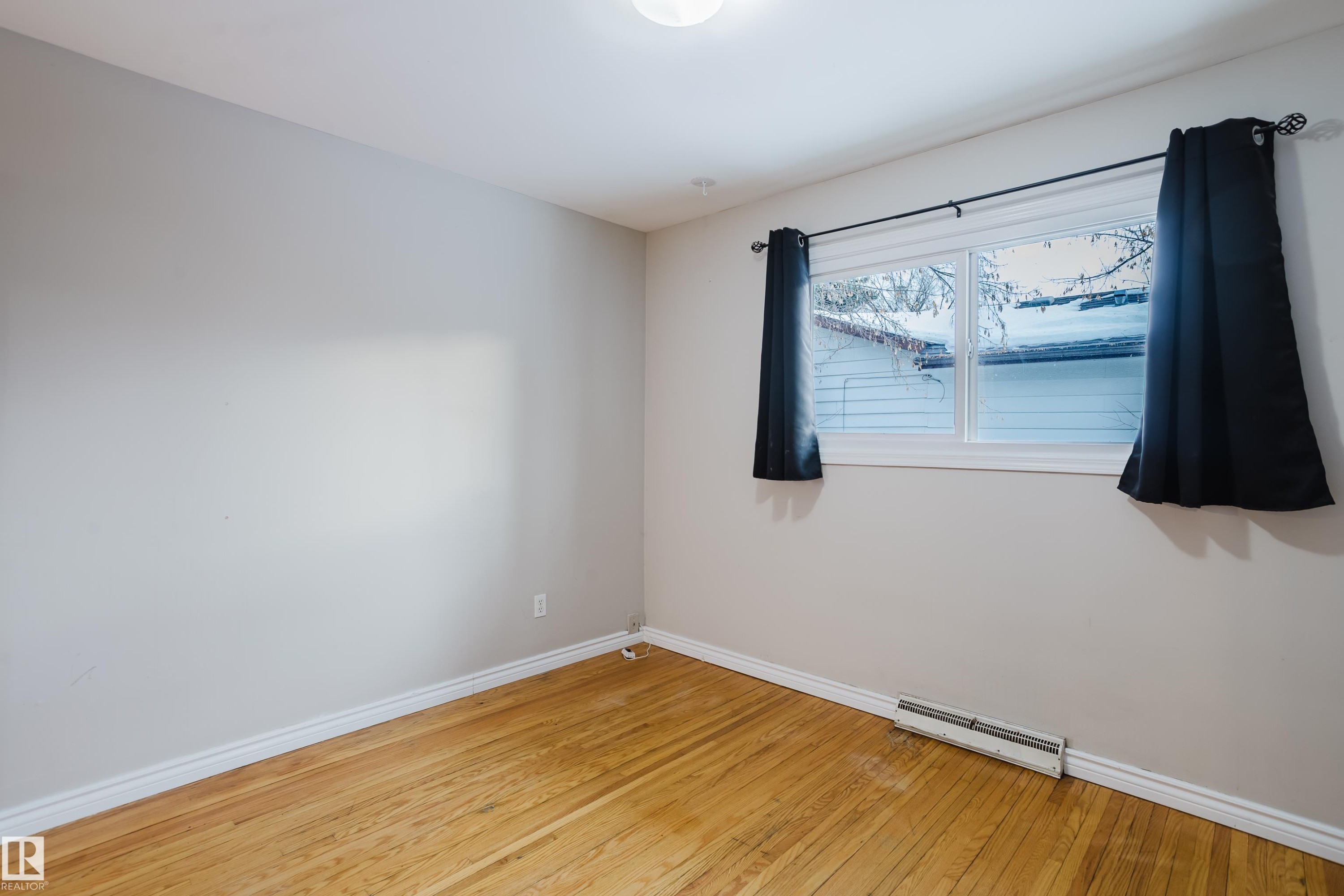 12844 103 Street, Edmonton, AB - Indoor Photo Showing Other Room