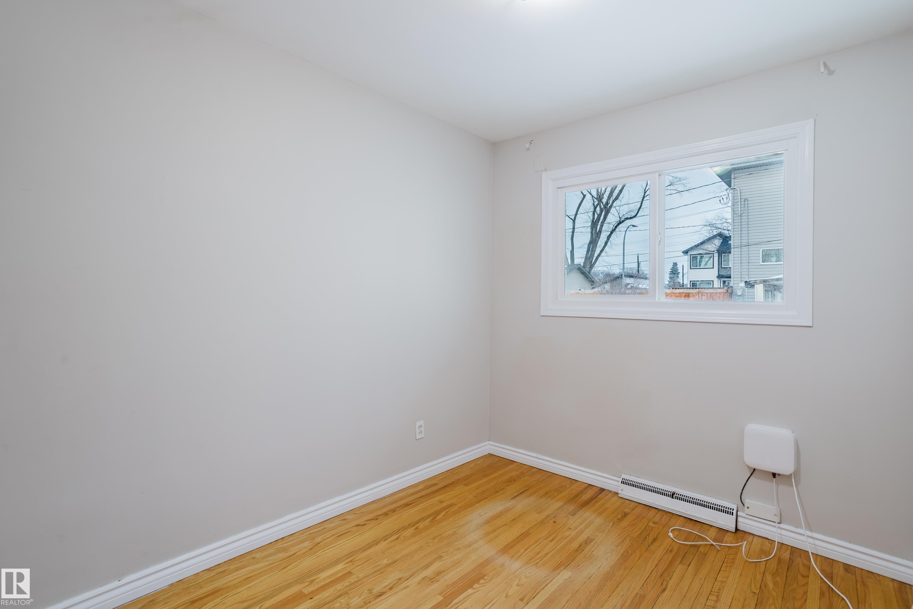 12844 103 Street, Edmonton, AB - Indoor Photo Showing Other Room