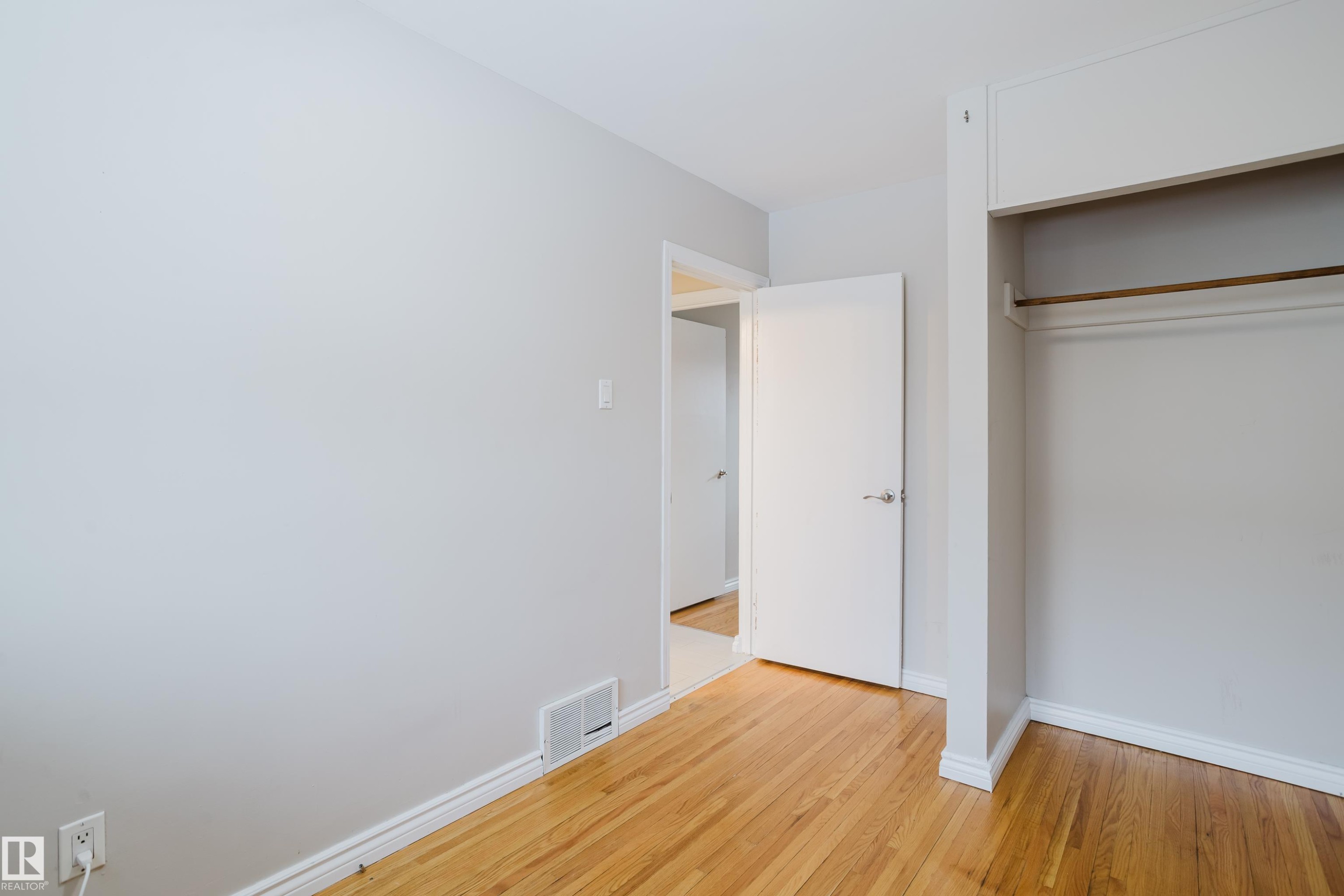 12844 103 Street, Edmonton, AB - Indoor Photo Showing Other Room