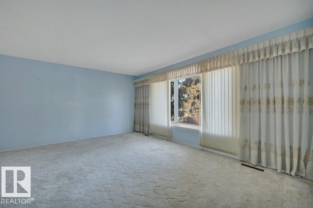 8016 161 Street, Edmonton, AB - Indoor Photo Showing Other Room